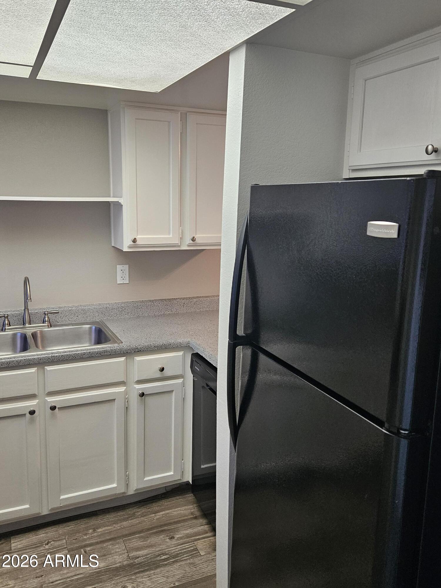 835 N GRANITE REEF Road 39