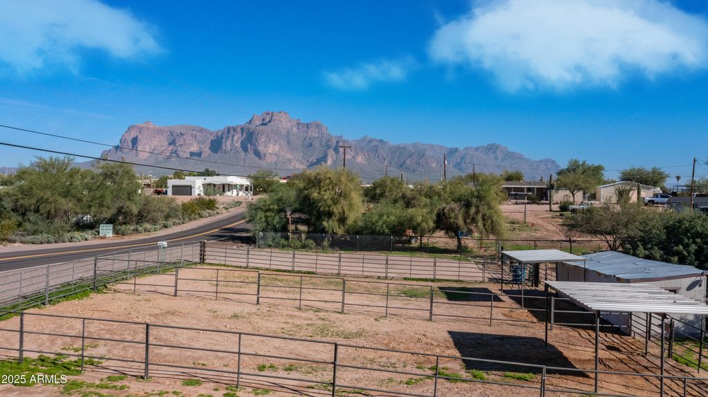 Photo of 2533 E Superstition Boulevard, Apache Junction, AZ 85119 (MLS # 6944700)