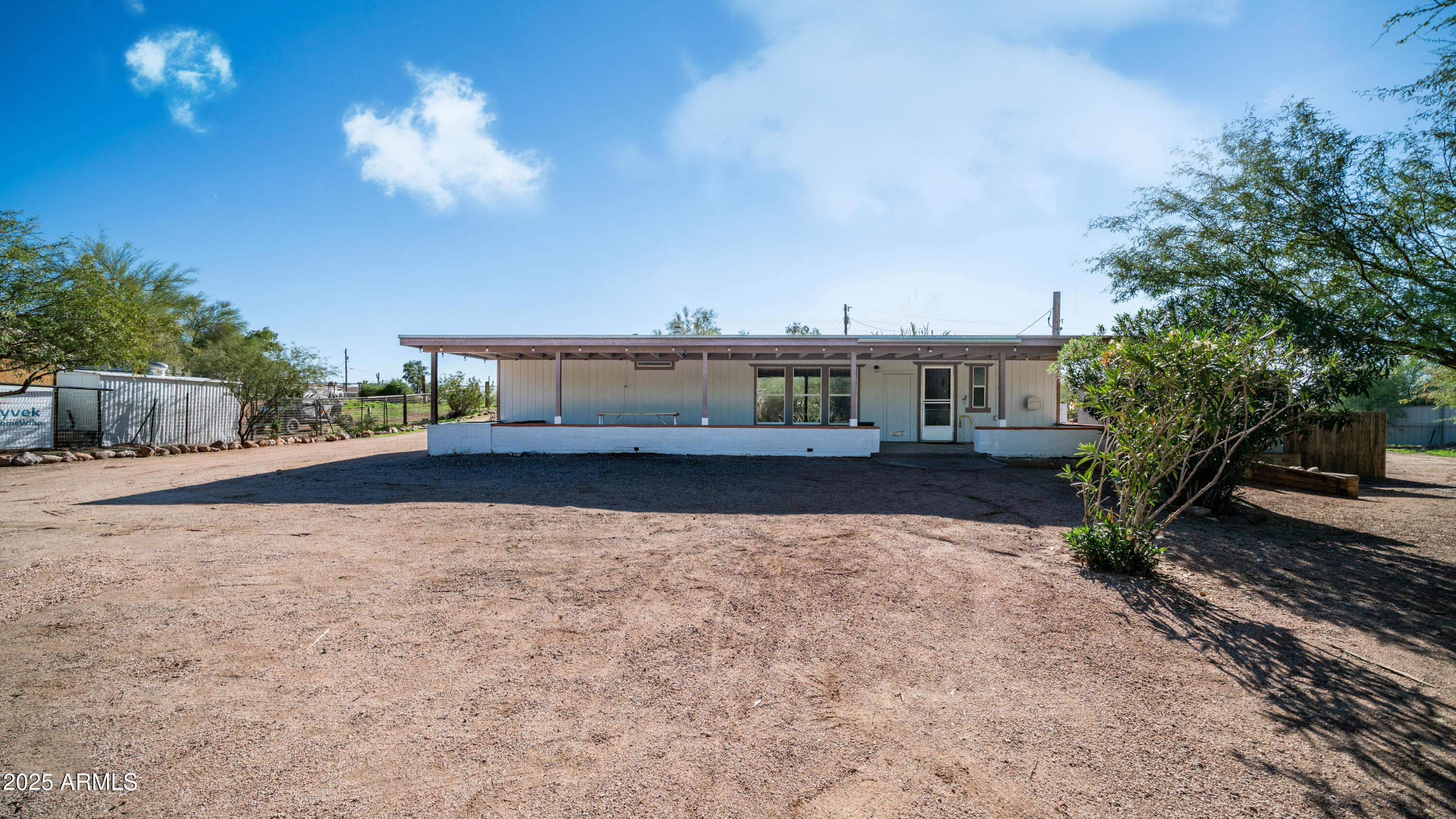 2533 E SUPERSTITION Boulevard