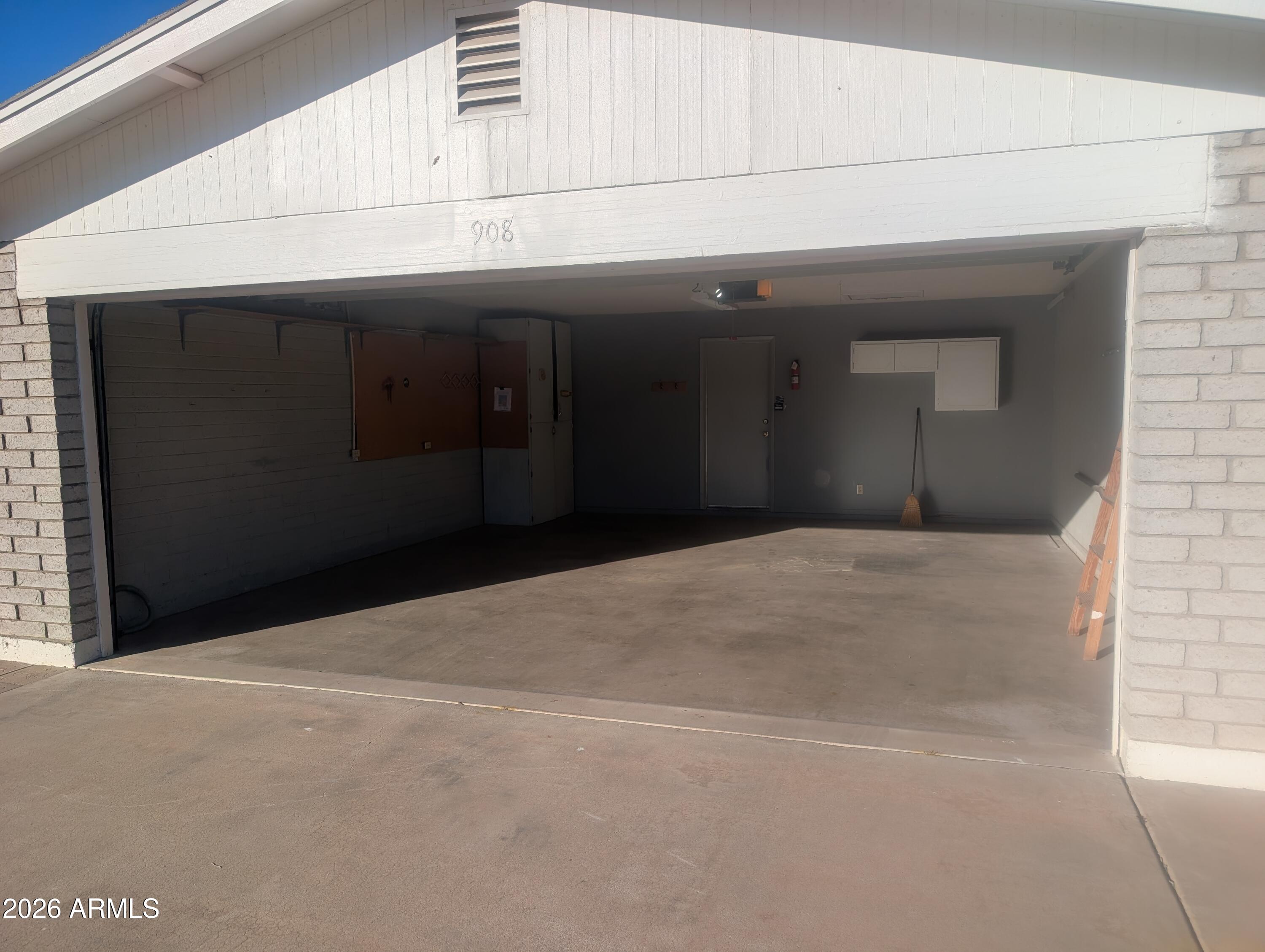 908 S OCOTILLO Drive