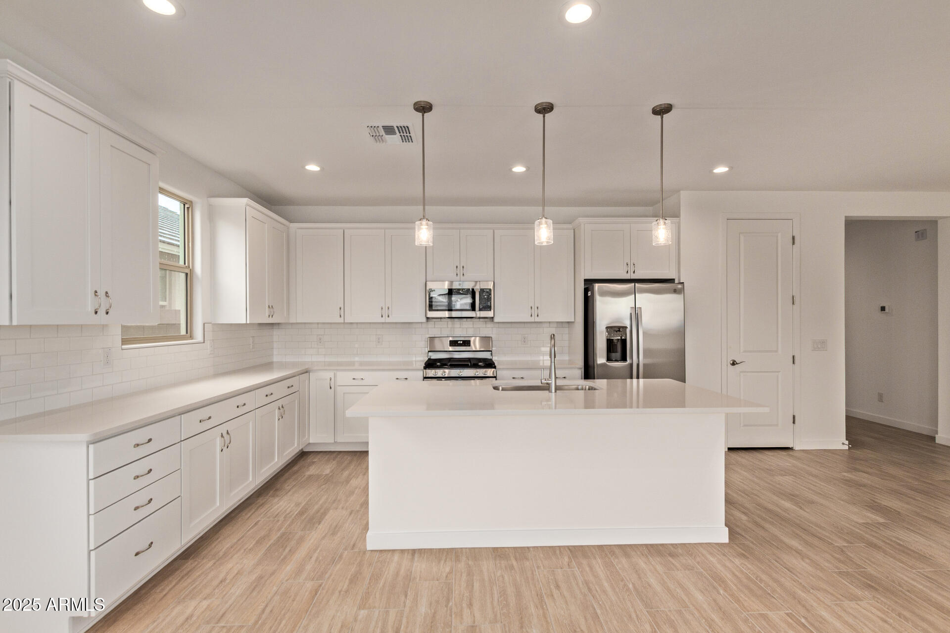 5442 W MANZANITA Drive