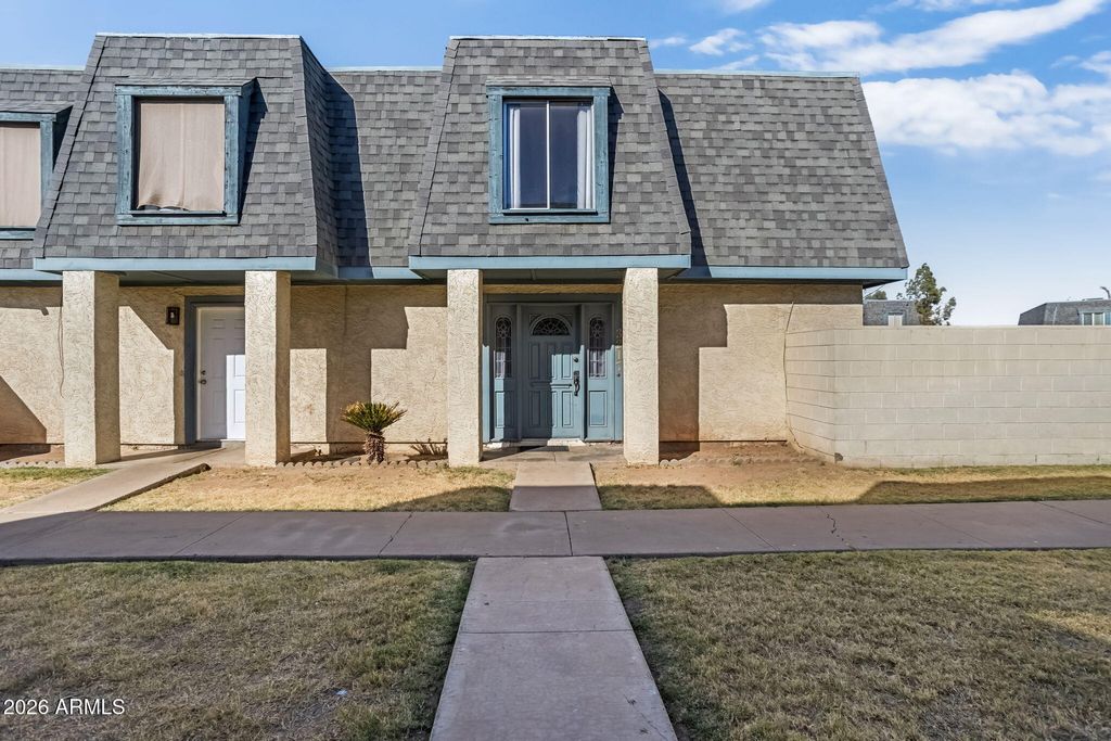 Photo of 3217 W Royal Palm Road, Phoenix, AZ 85051 (MLS # 7031606)