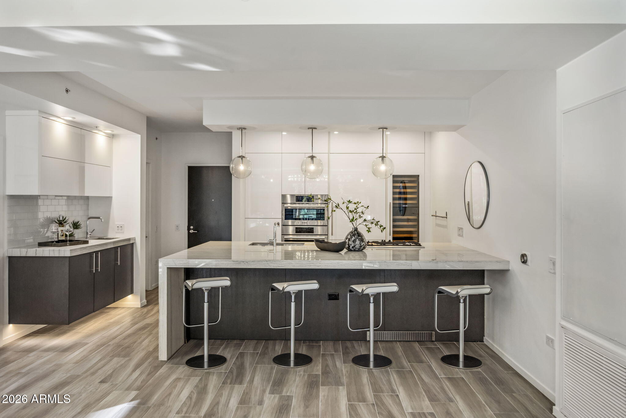 7120 E KIERLAND Boulevard 901