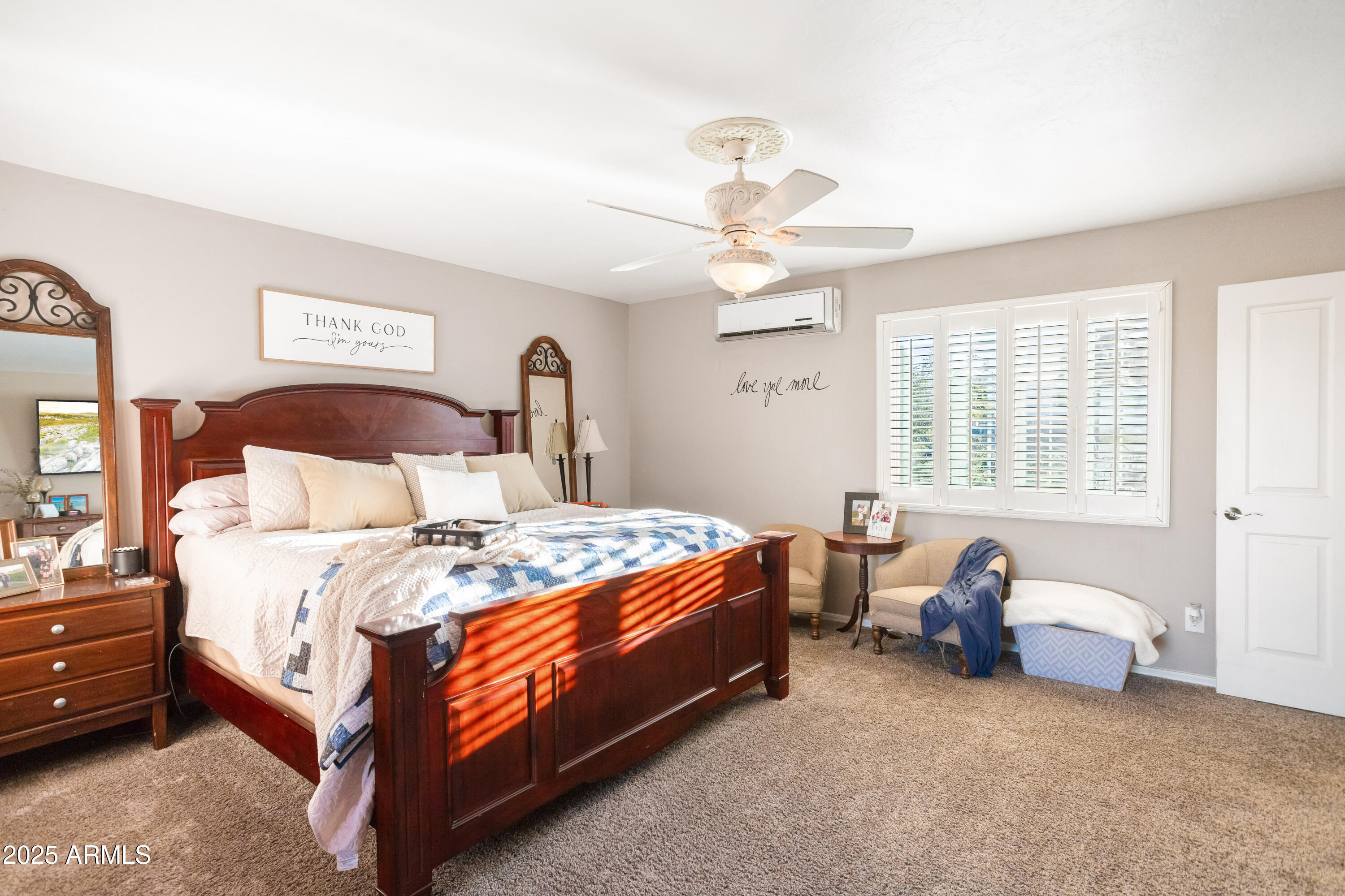 KINGS MANOR - Residential