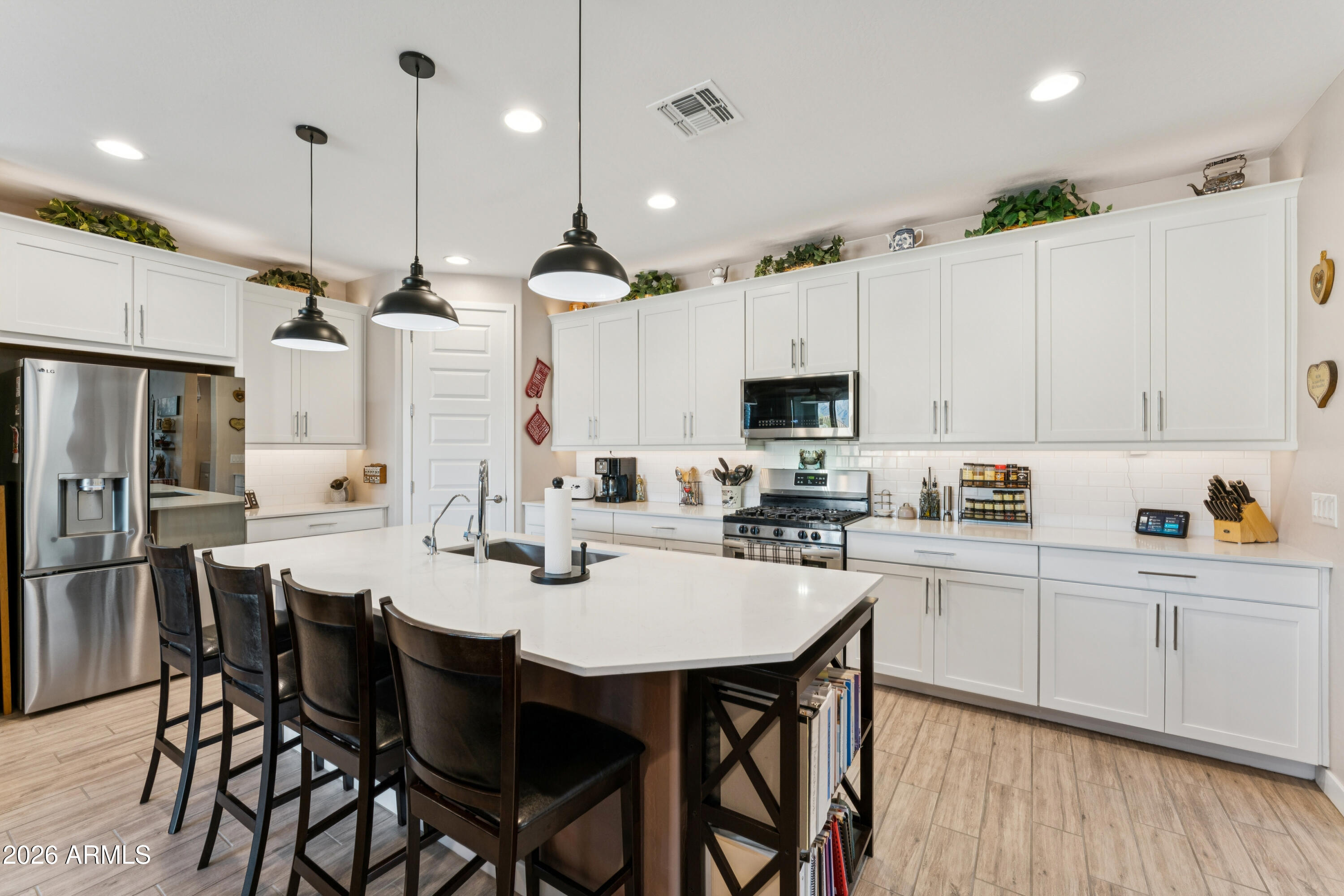 12374 E PIVOT PEAK --