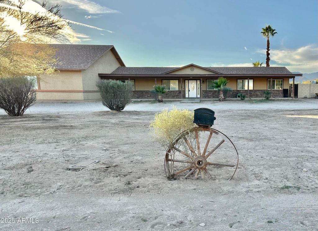 Photo of 4312 N 192nd Lane, Litchfield Park, AZ 85340 (MLS # 6948486)