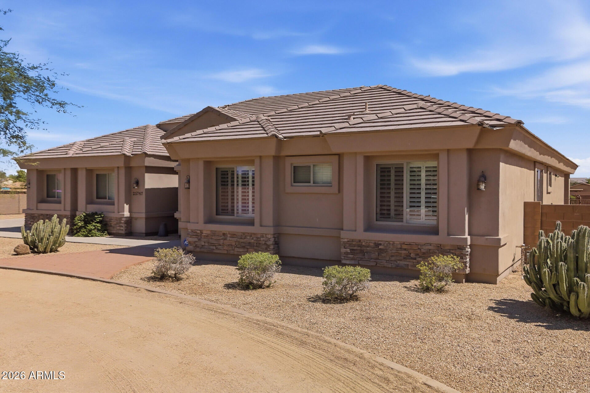 25747 W BLUE SKY Way