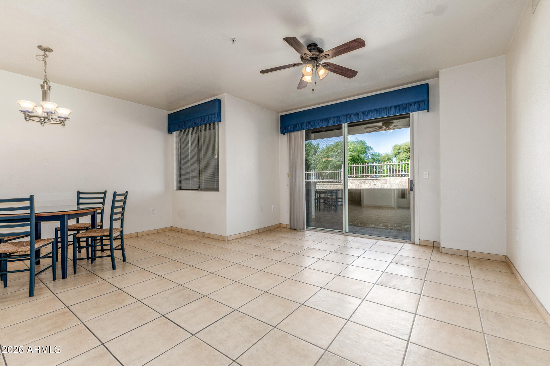 1445 E Broadway Road 115