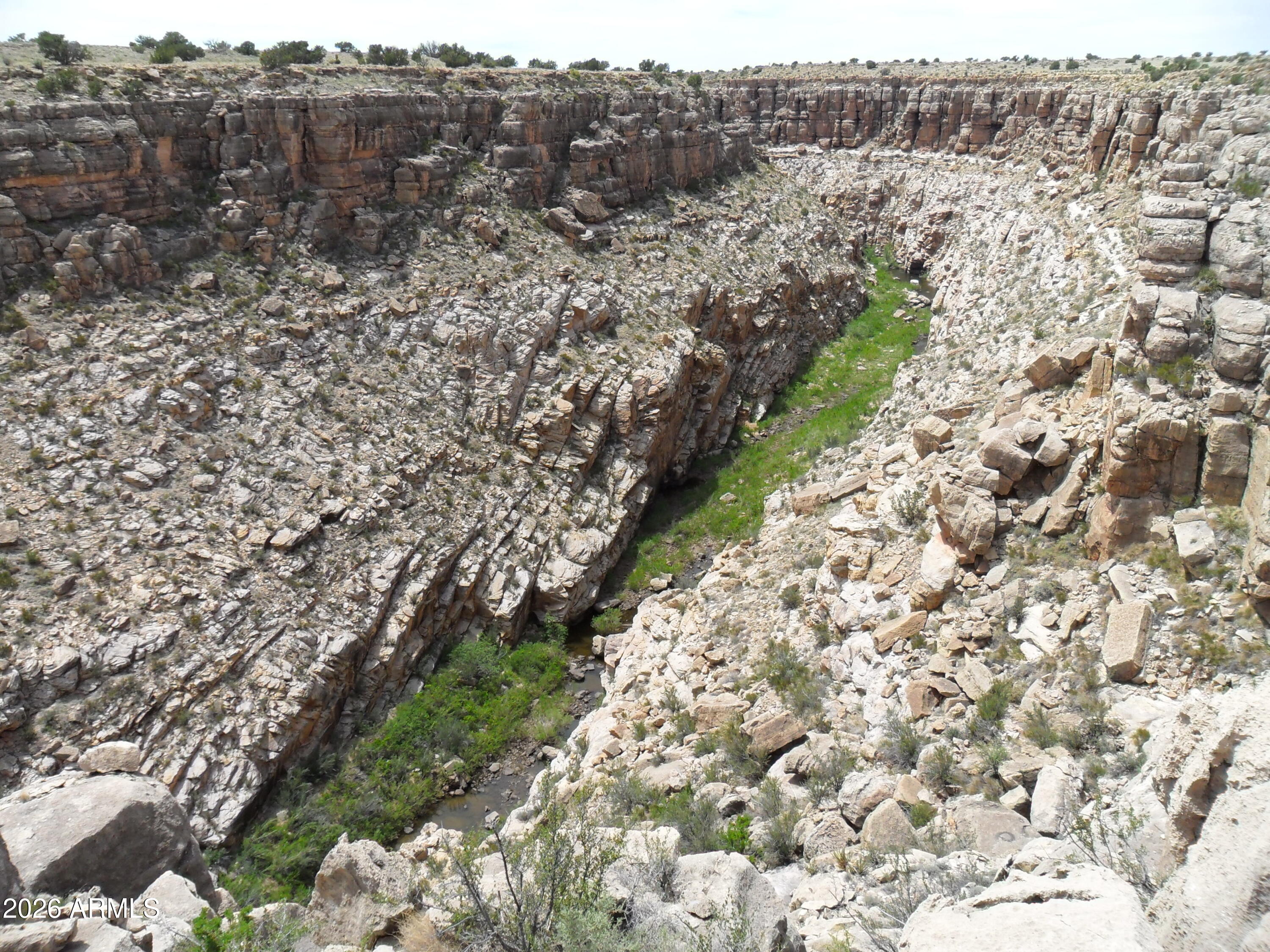 L 664 CCR Unit 4 - Lot 664 -- 664