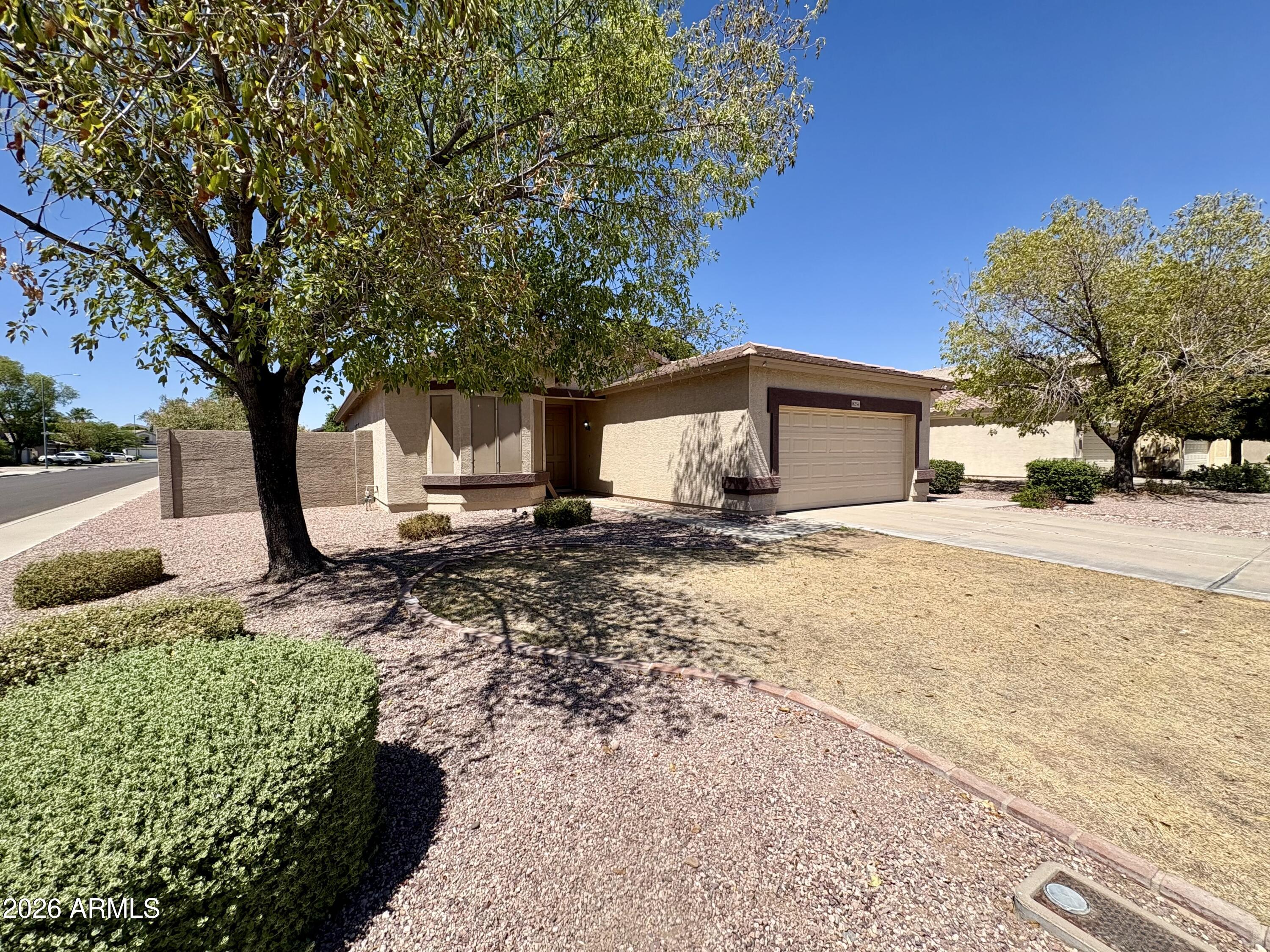 8234 W Salter