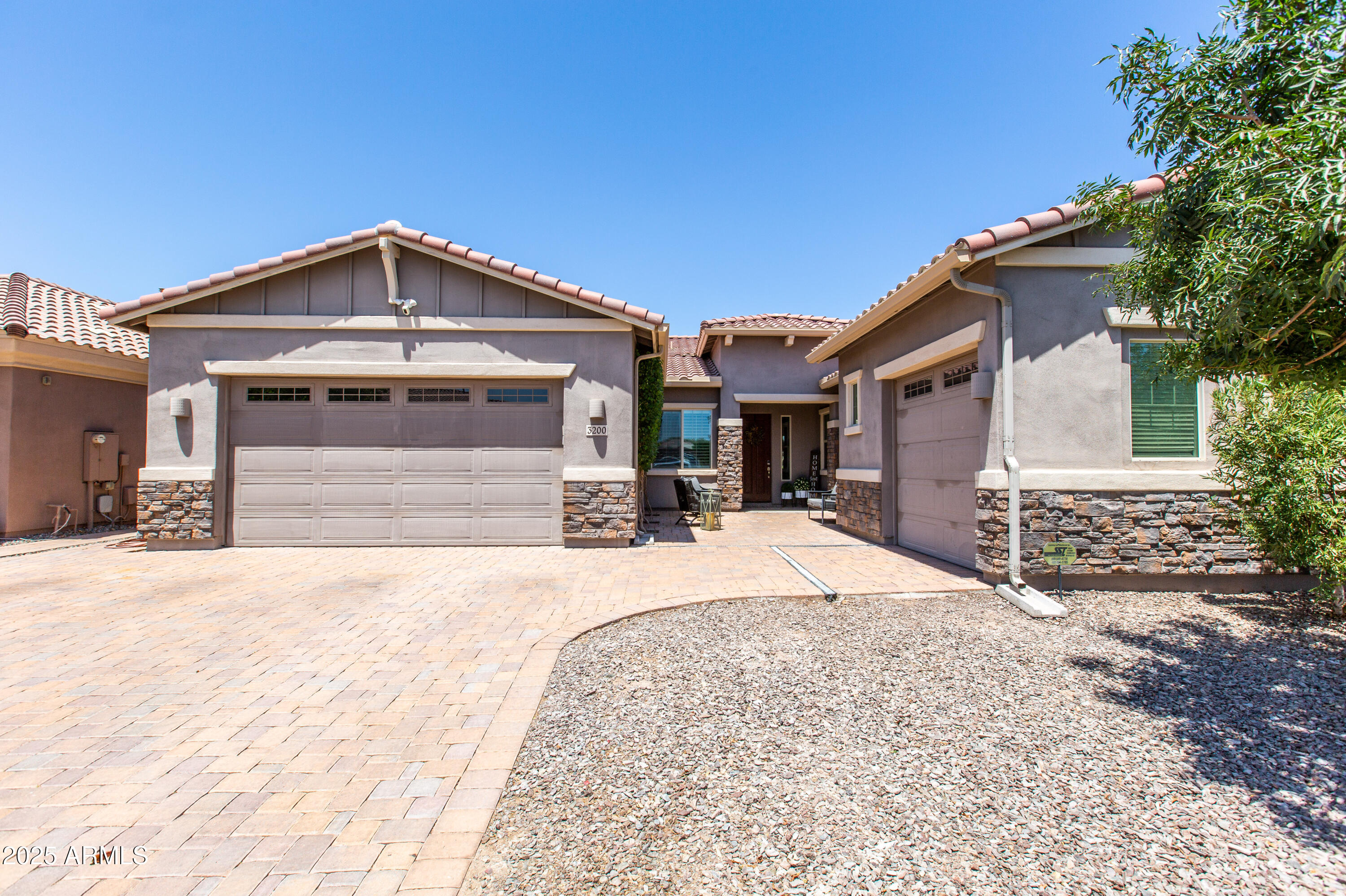 3200 S PINNACLE Drive