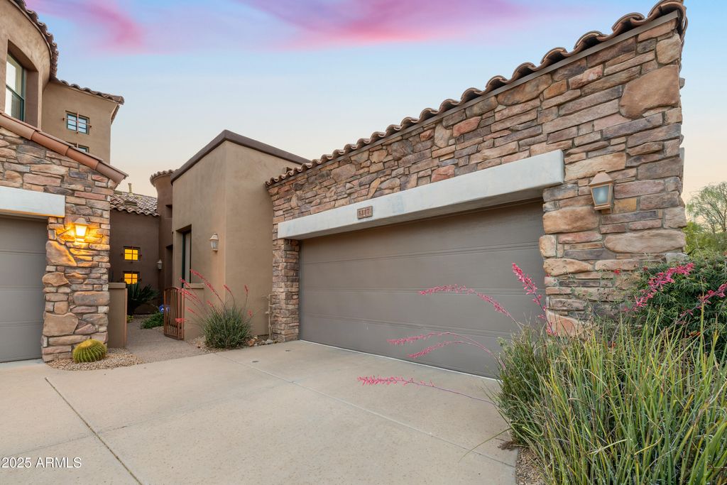 Photo of 19550 N Grayhawk Drive #1117, Scottsdale, AZ 85255 (MLS # 6860752)