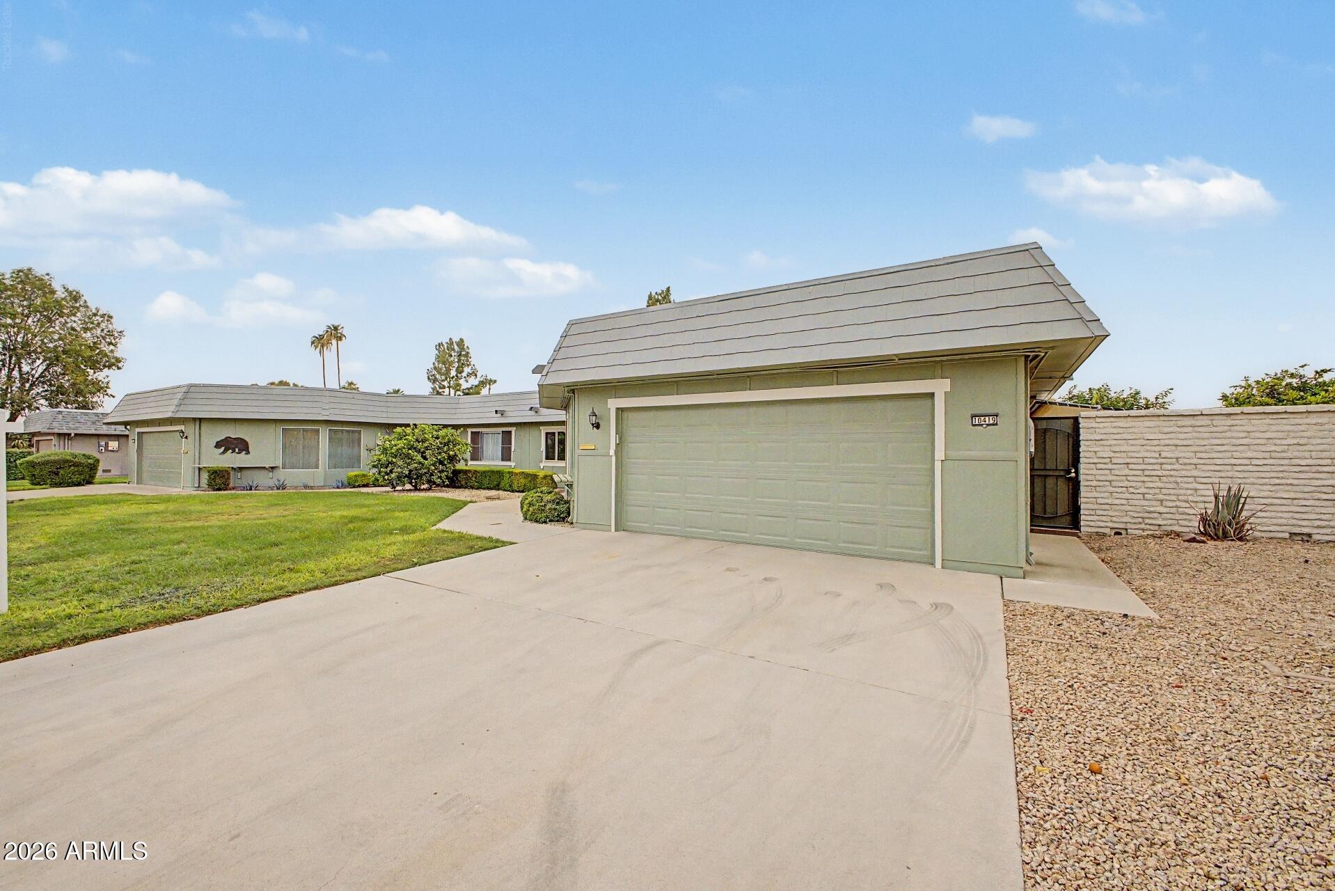 10419 W CAMPANA Drive