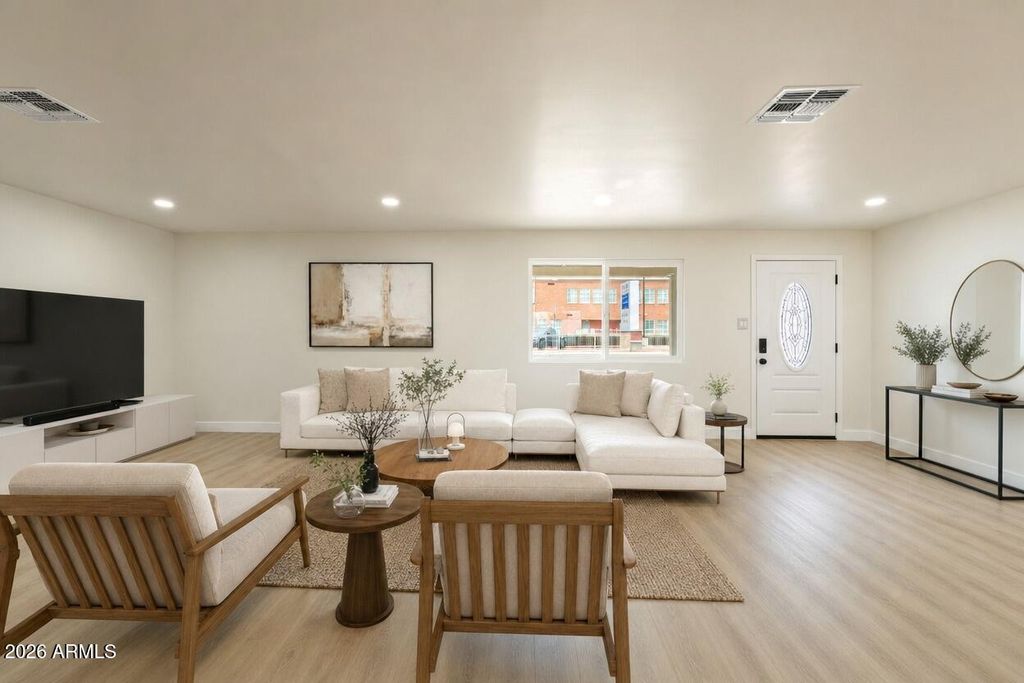 Photo of 2611 N 23rd Avenue, Phoenix, AZ 85009 (MLS # 7029986)