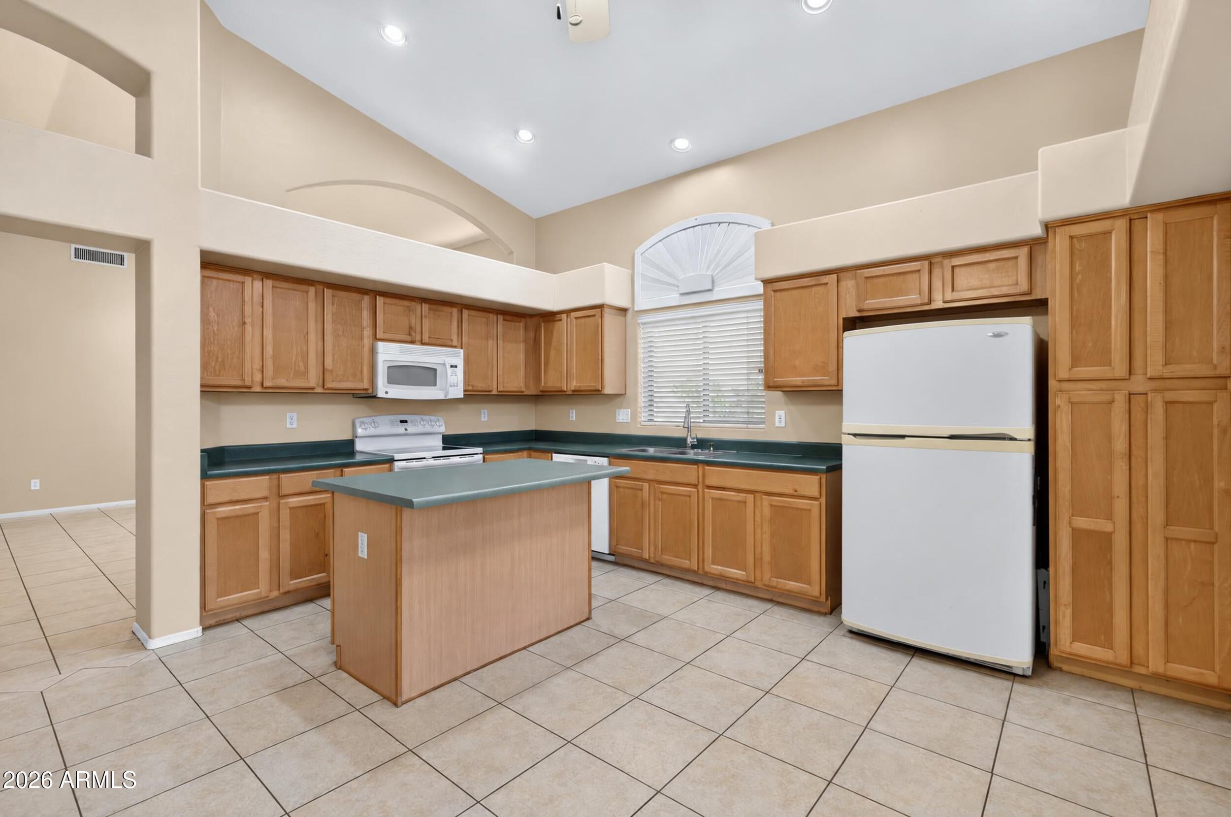 10133 E CARMEL Circle