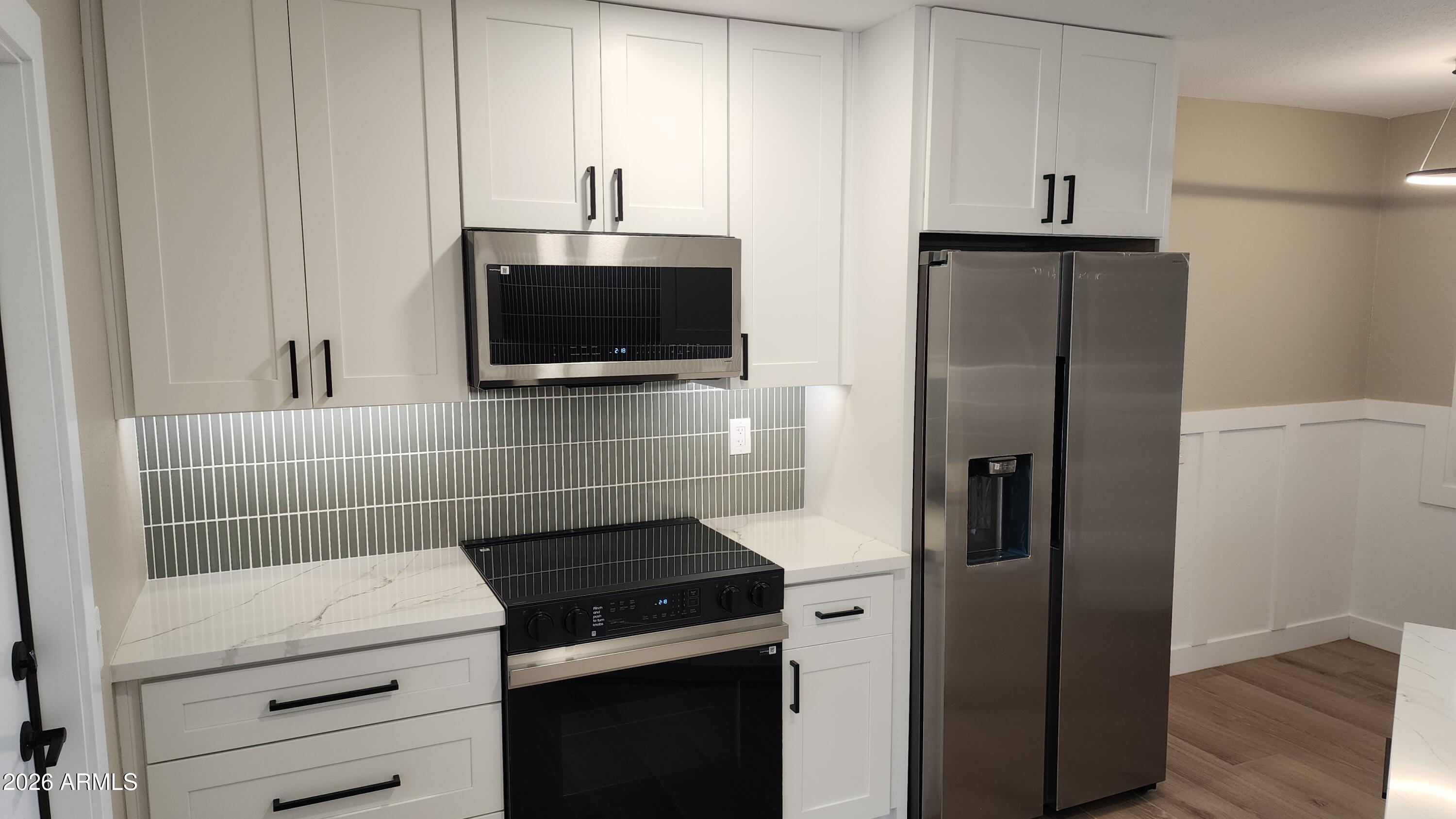 14043 N PALM RIDGE Drive