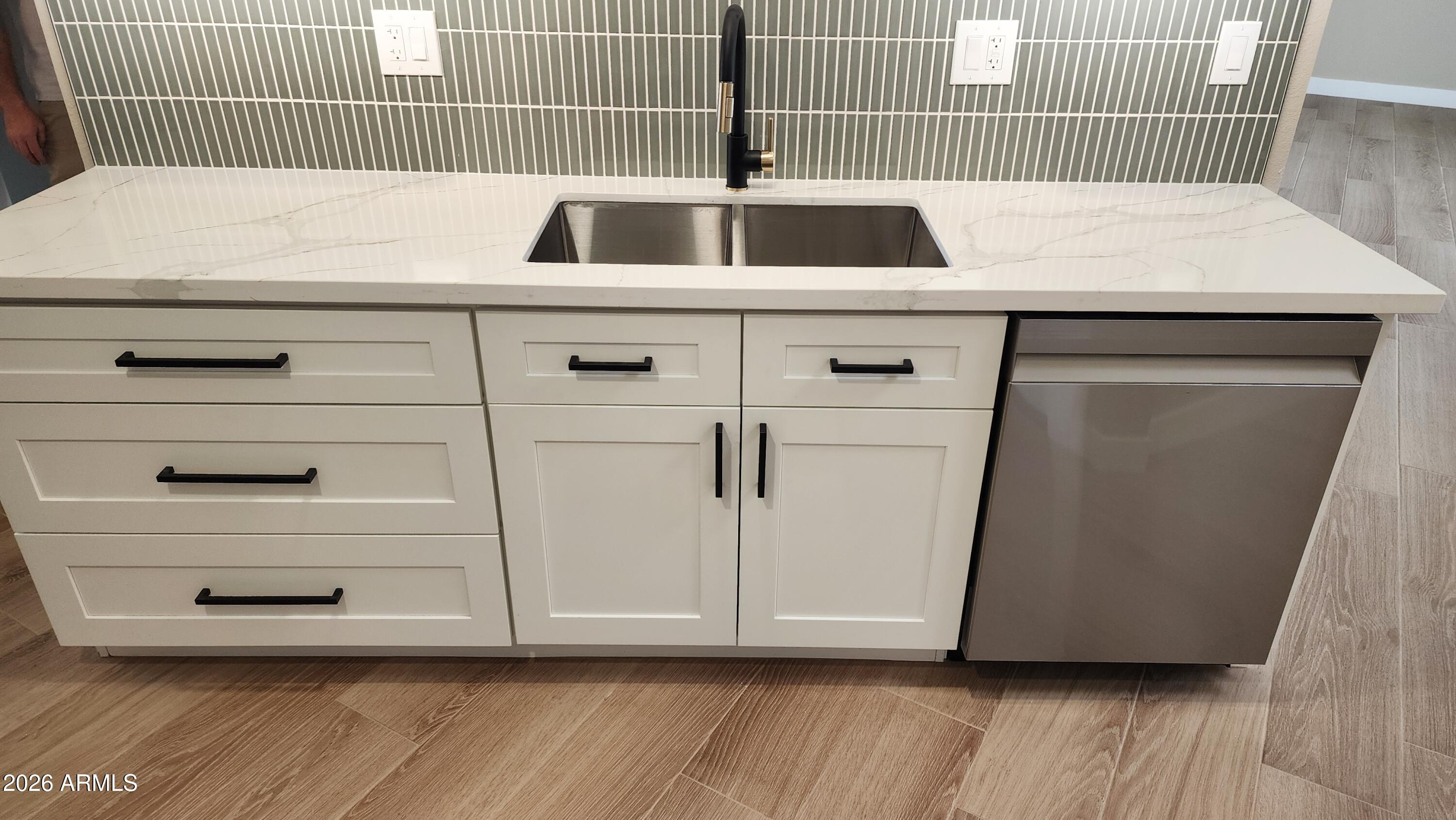 14043 N PALM RIDGE Drive