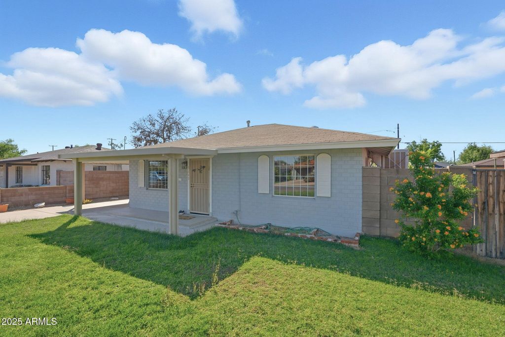 Photo of 3640 N 21st Avenue, Phoenix, AZ 85015 (MLS # 6935423)