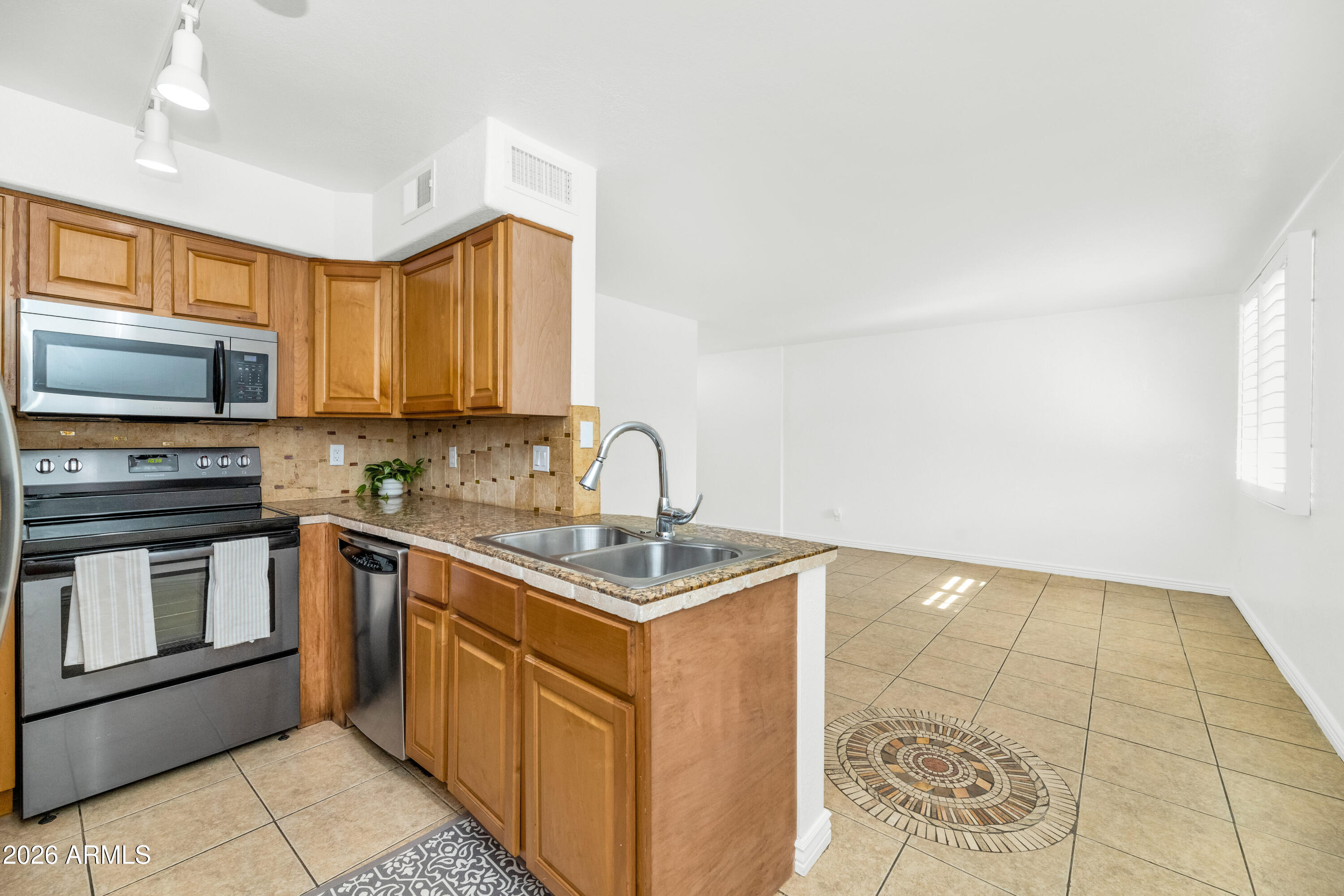 3313 N 68TH Street E137