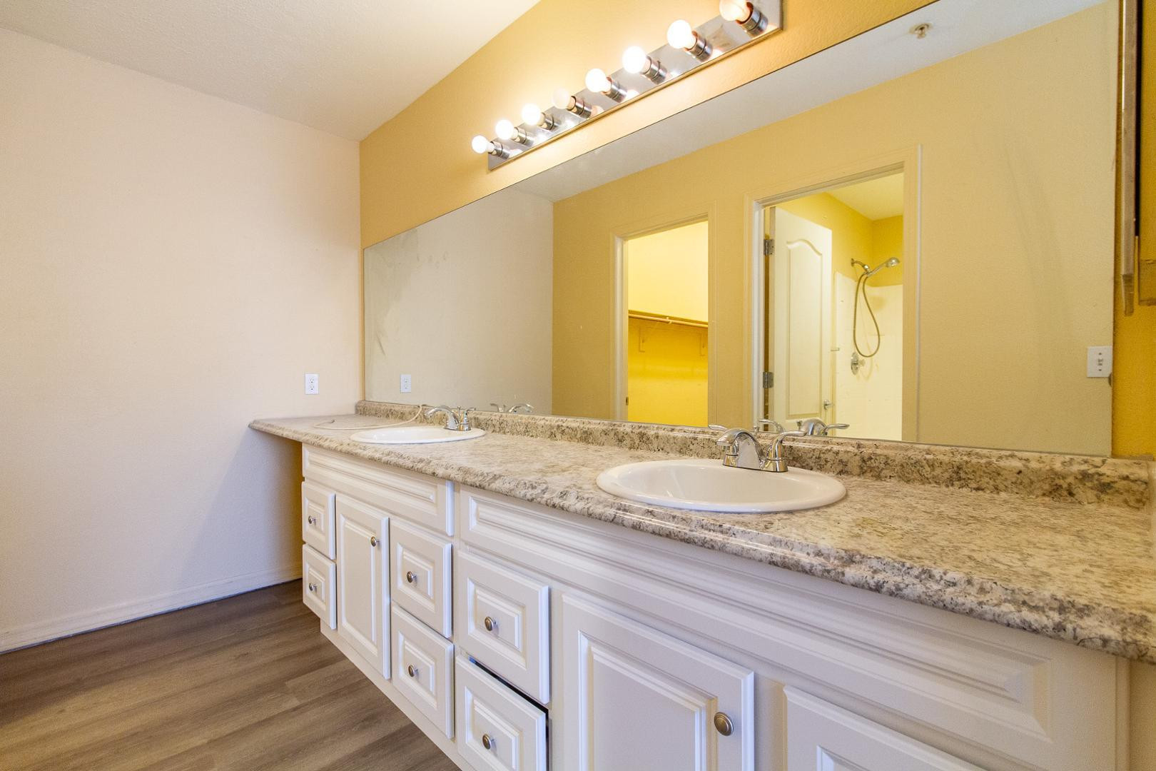 1406 W Emerald Avenue Unit 131