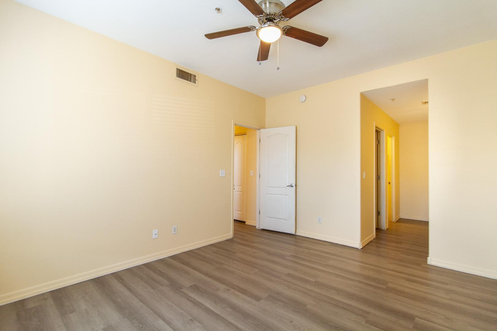 1406 W Emerald Avenue Unit 131