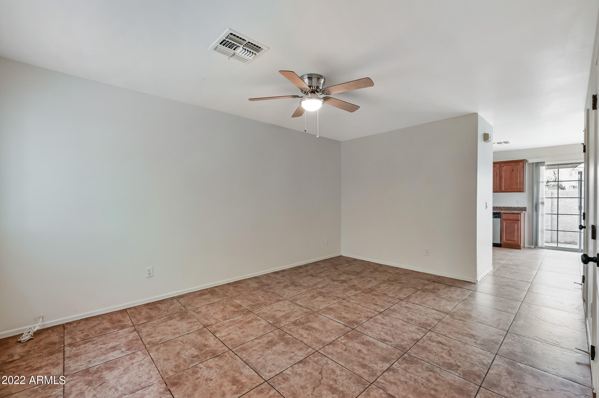 2419 W VISTA Avenue 3