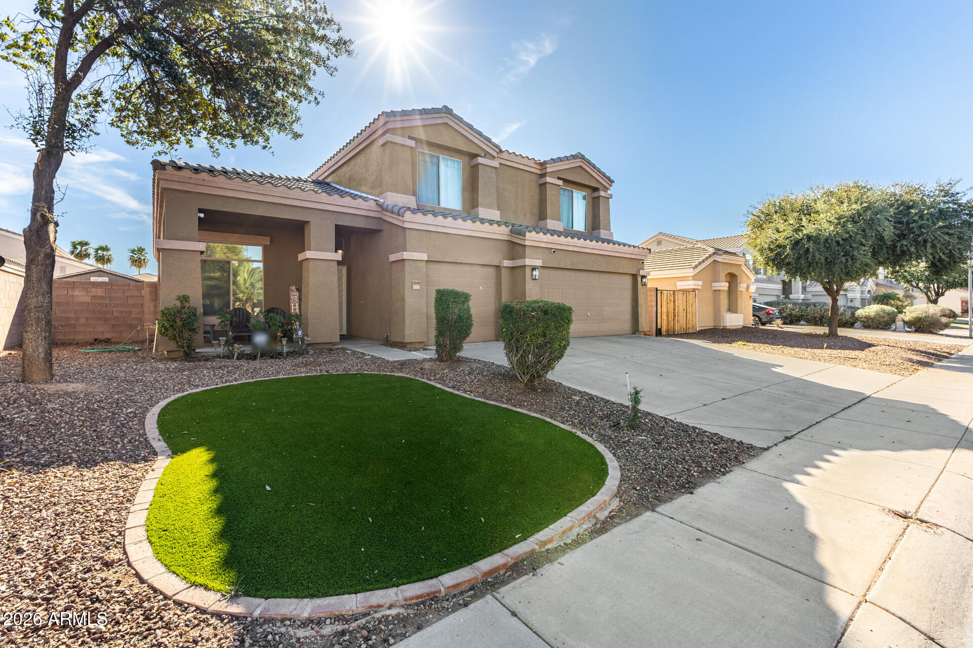 10529 W HILTON Avenue