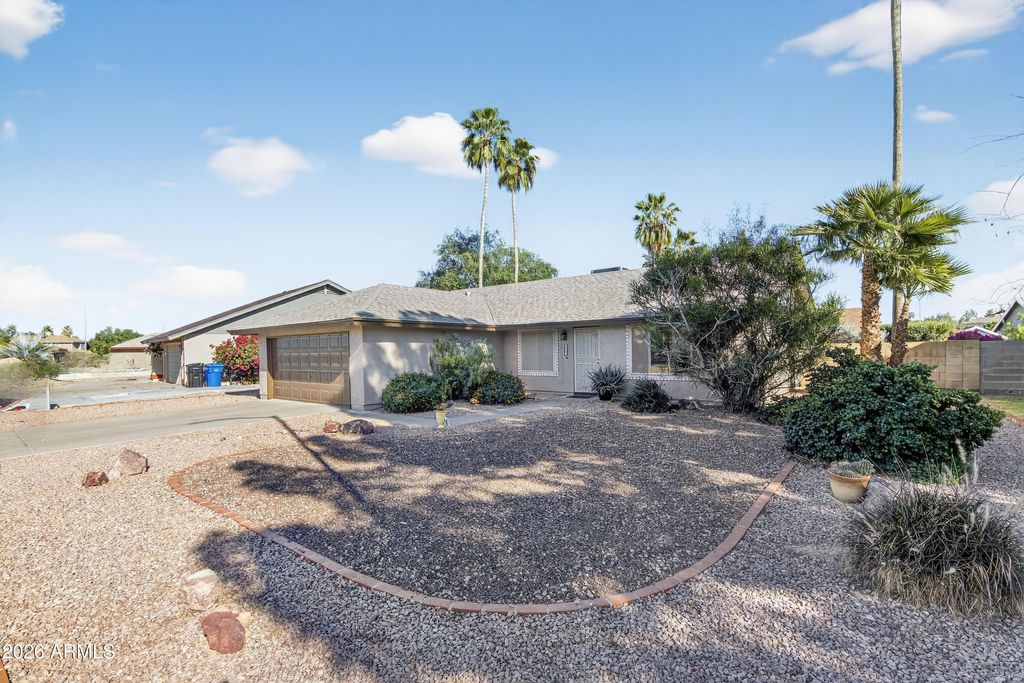 Photo of 1737 N Fraser Drive, Mesa, AZ 85203 (MLS # 7000707)