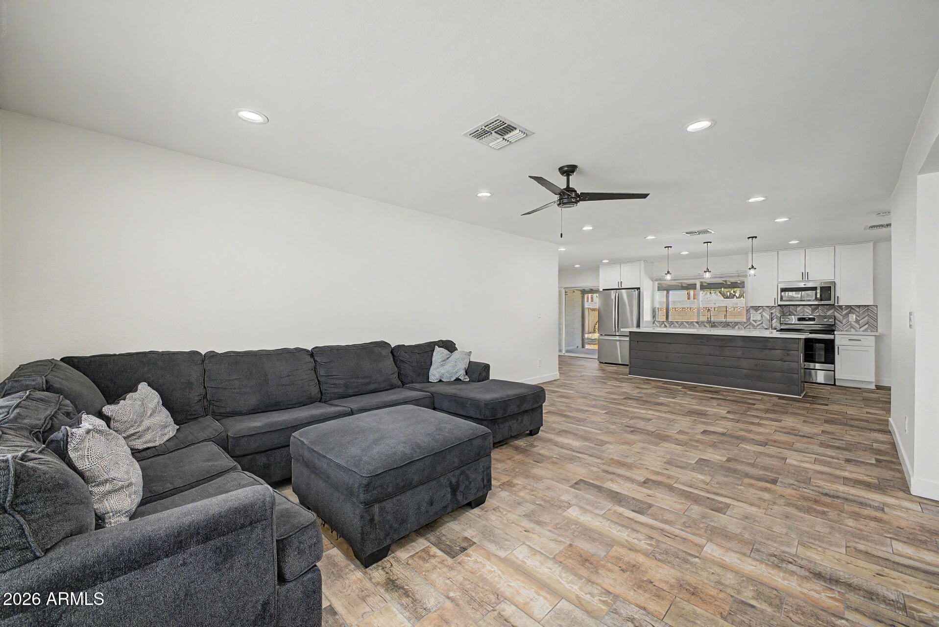2174 E Palmcroft Drive