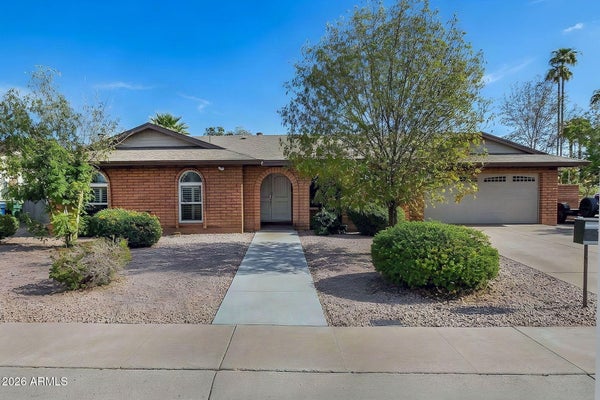 3815 S SHANNON DR, TEMPE, AZ 85282 - Image 4bbf0a5ed8f439bbd1924c4c62b645e7/46285084