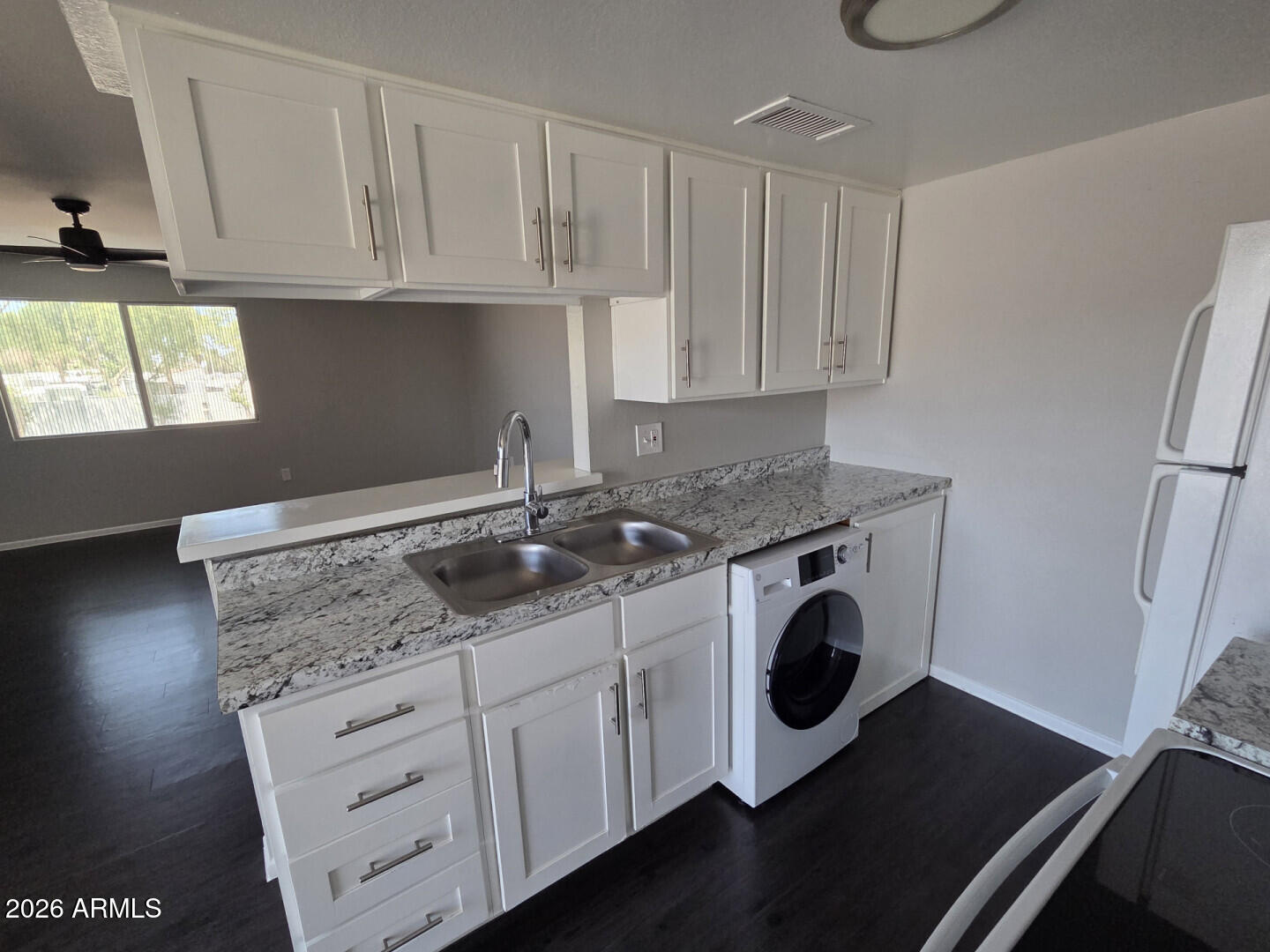 2133 W Turney Avenue 76D