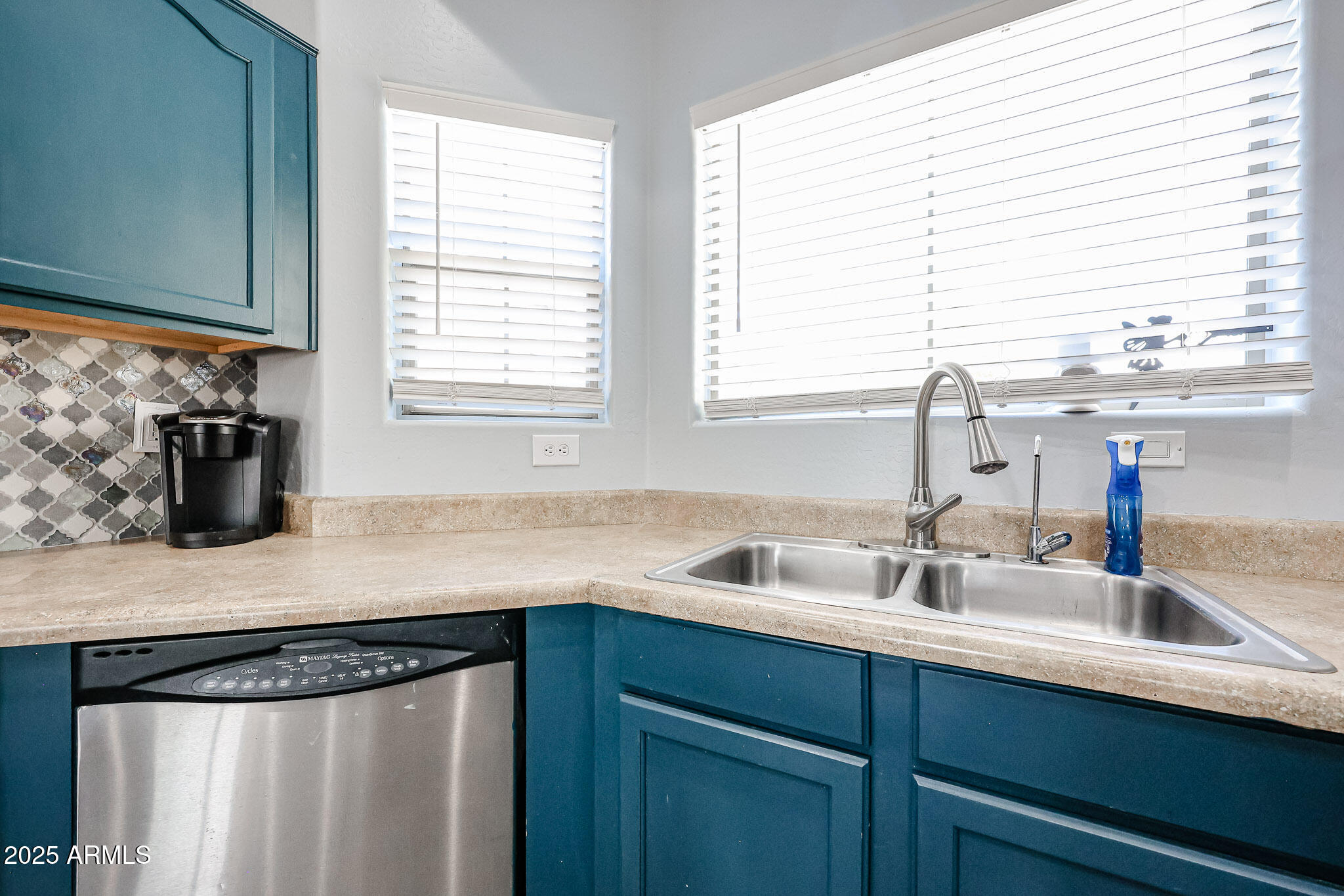 El Mirage, Arizona 85335, United States, 4 Bedrooms Bedrooms, ,3 BathroomsBathrooms,Residential,Active,179384