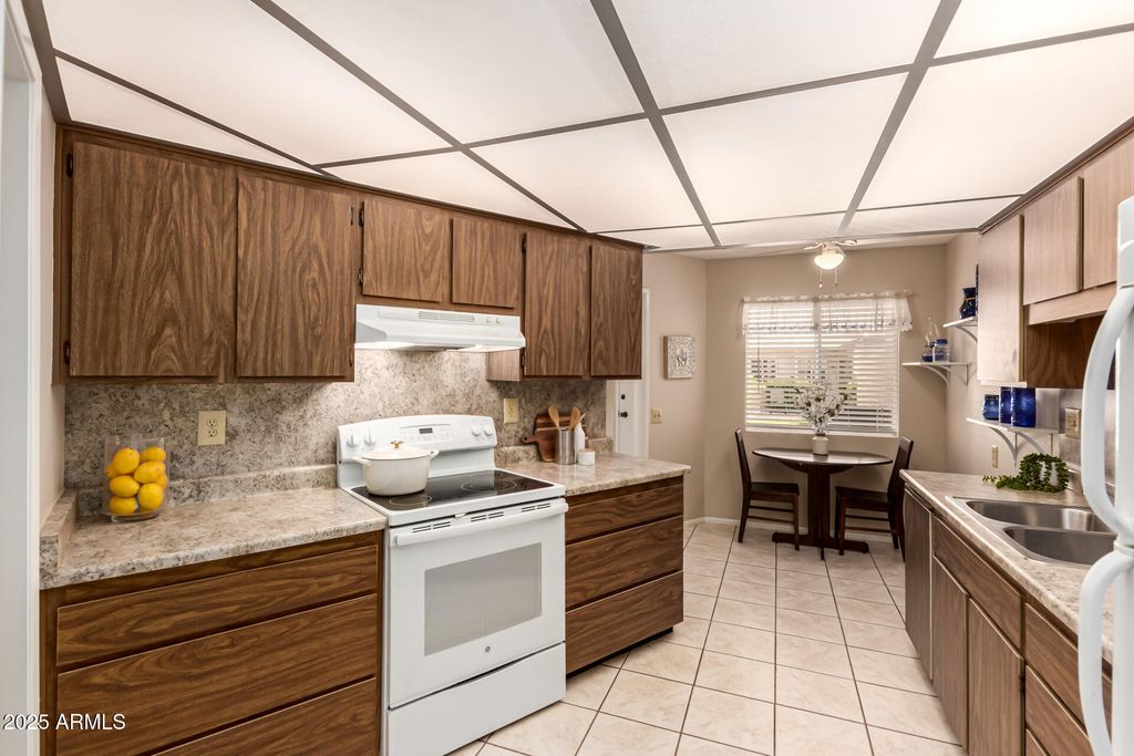 Photo of 10913 W Coggins Drive, Sun City, AZ 85351 (MLS # 6950755)