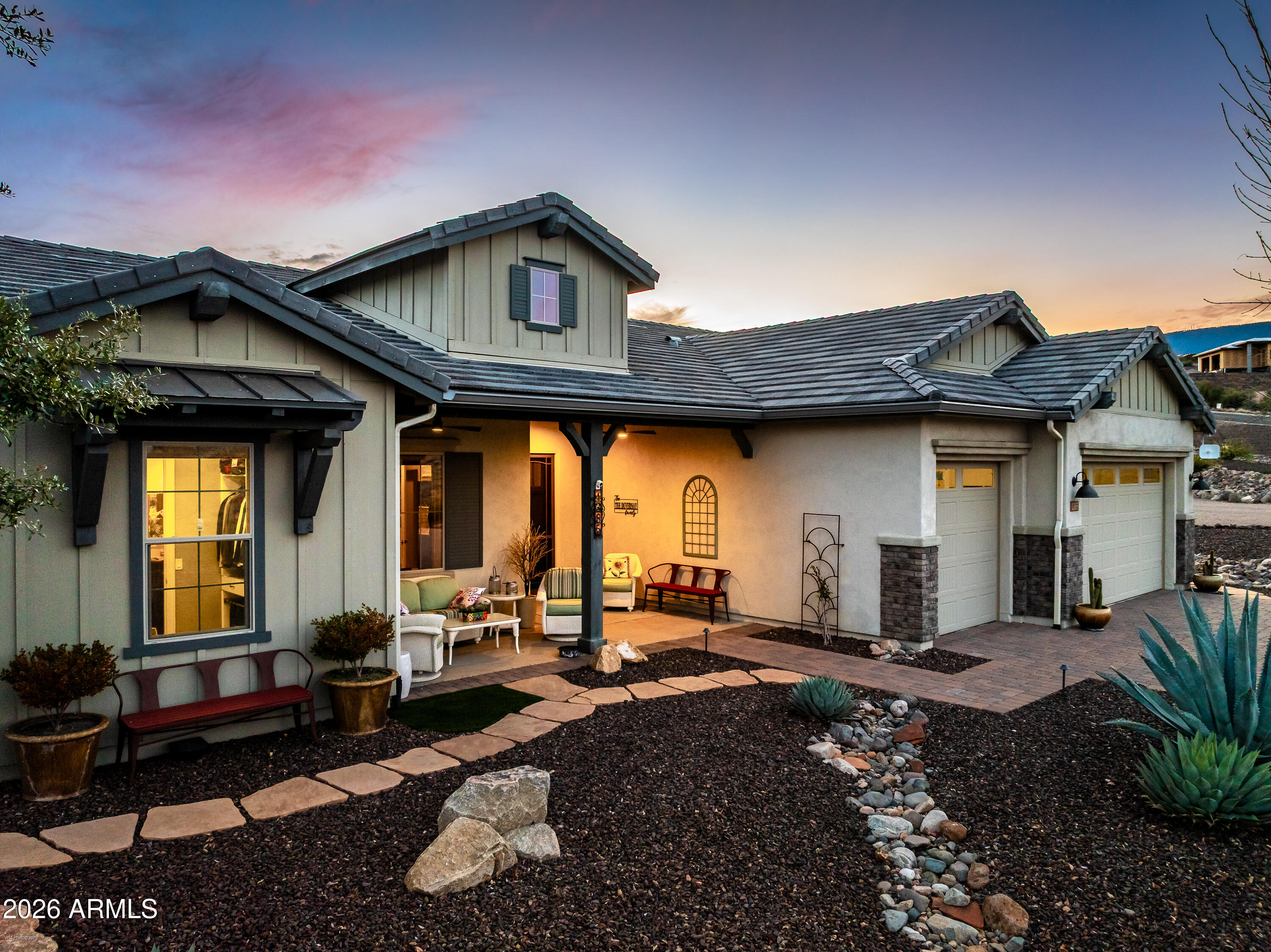 1385 E PARTRIDGE Court