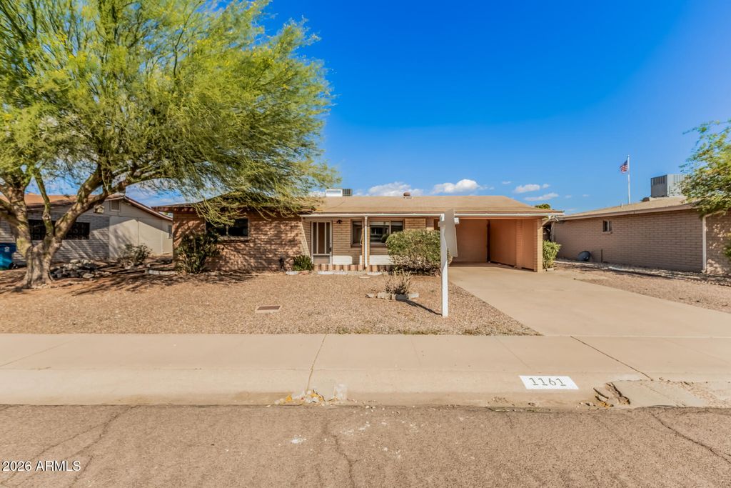 Photo of 1161 S Ocotillo Drive, Apache Junction, AZ 85120 (MLS # 7004411)