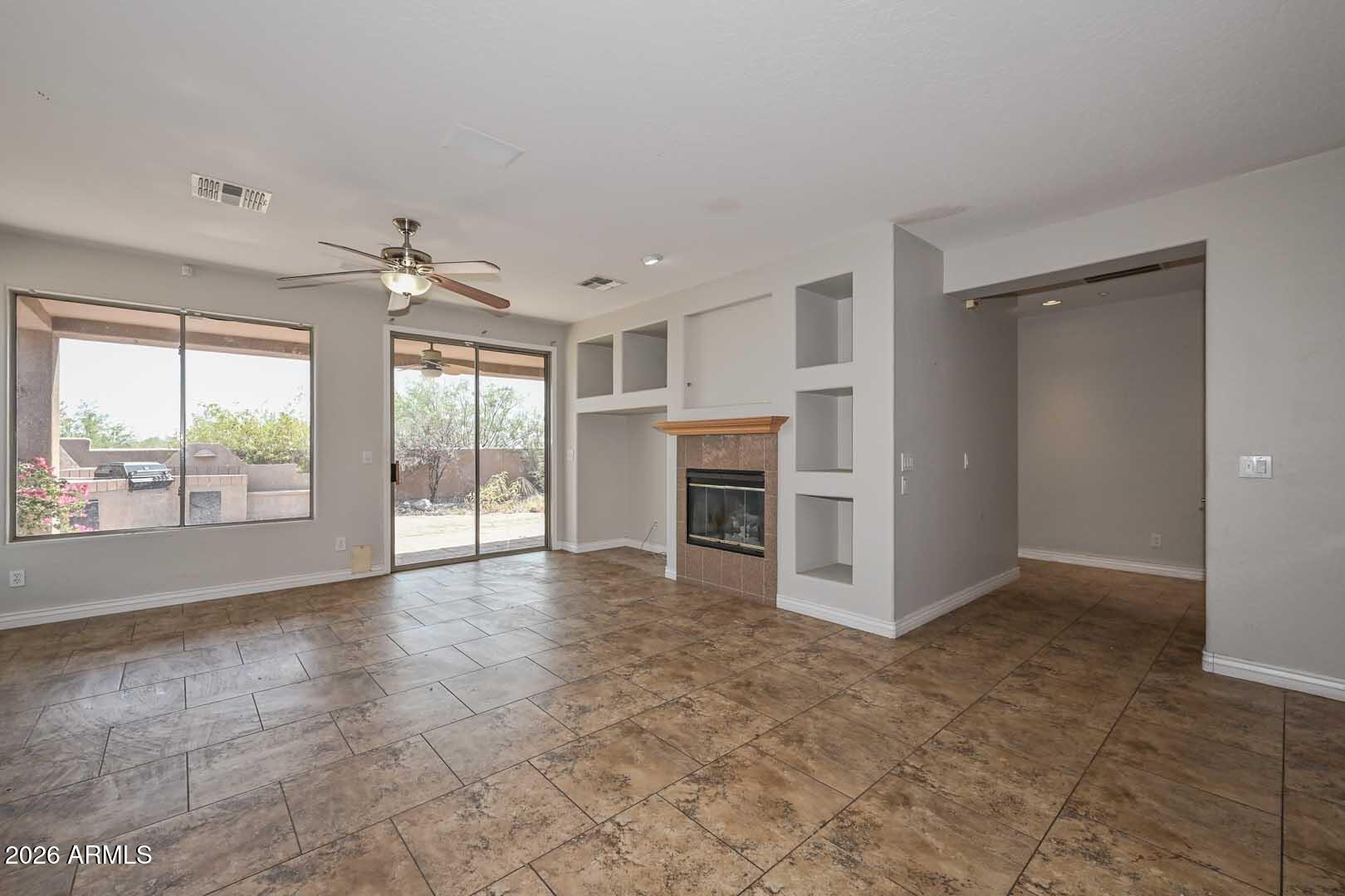 2243 W FIRETHORN Way