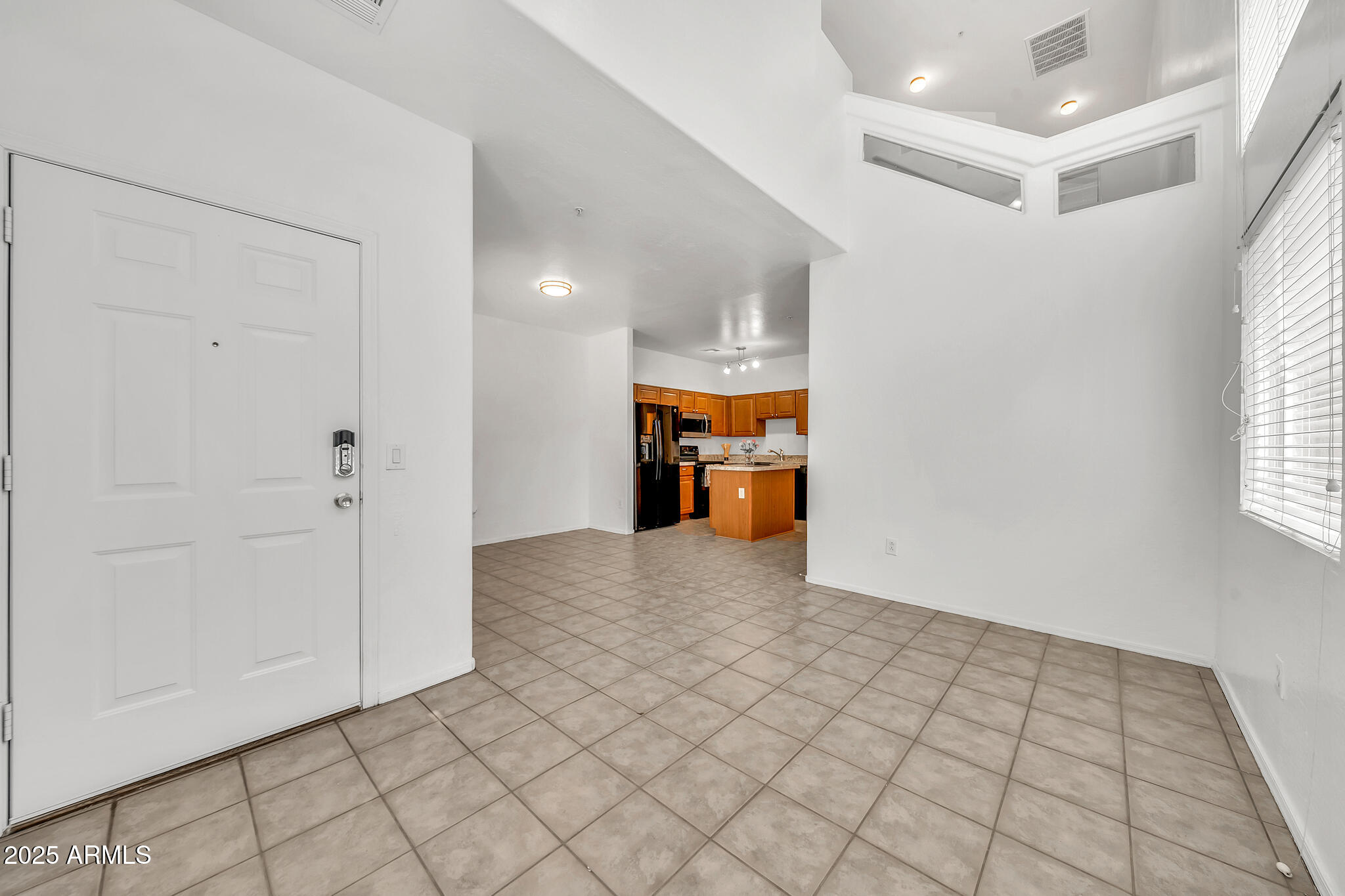 1718 W COLTER Street 195