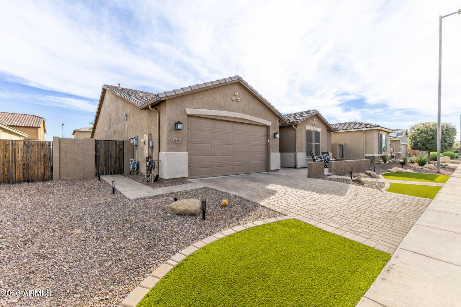21433 W BERKELEY Road