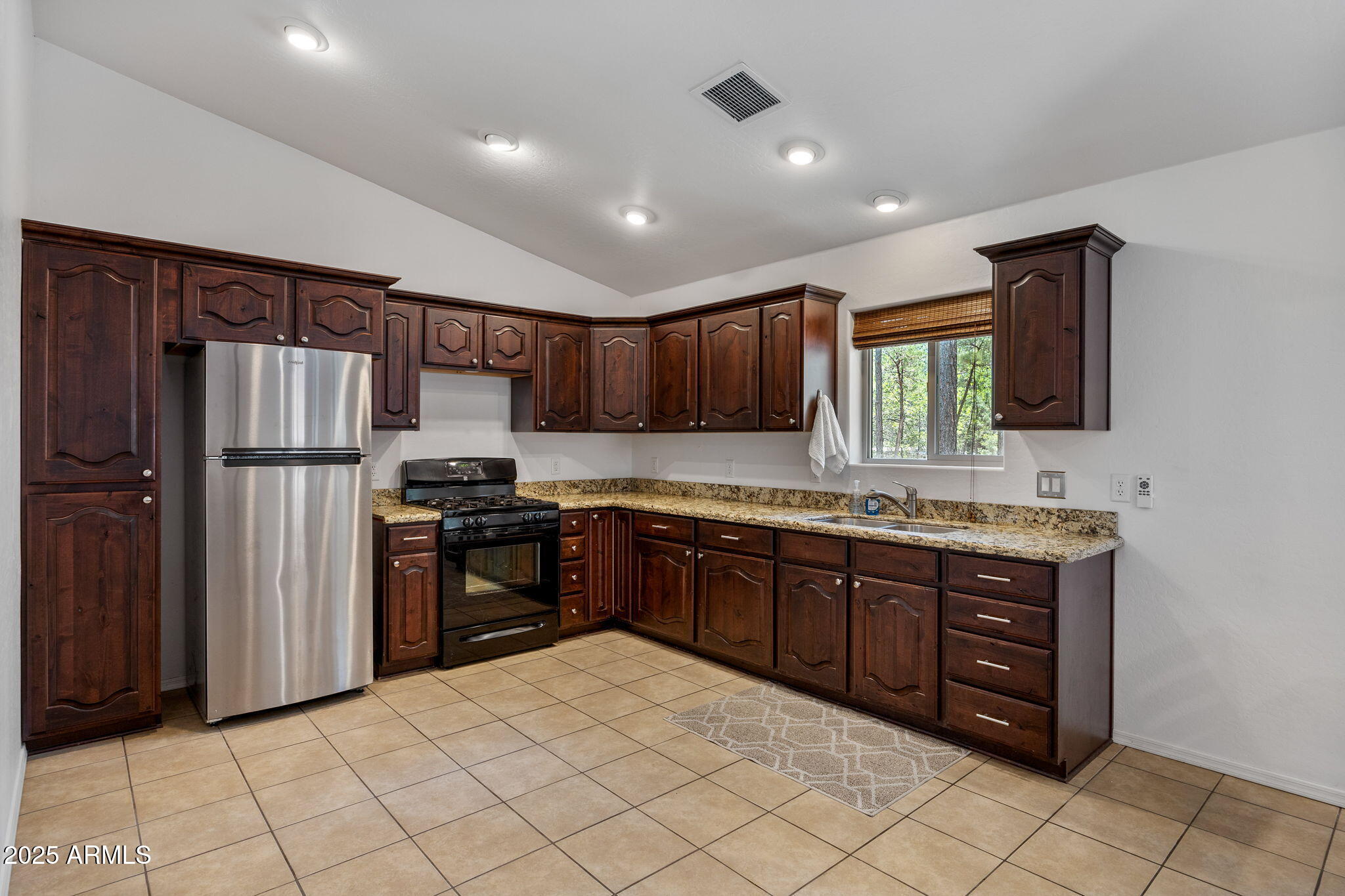 CEDAR RIDGE - Residential
