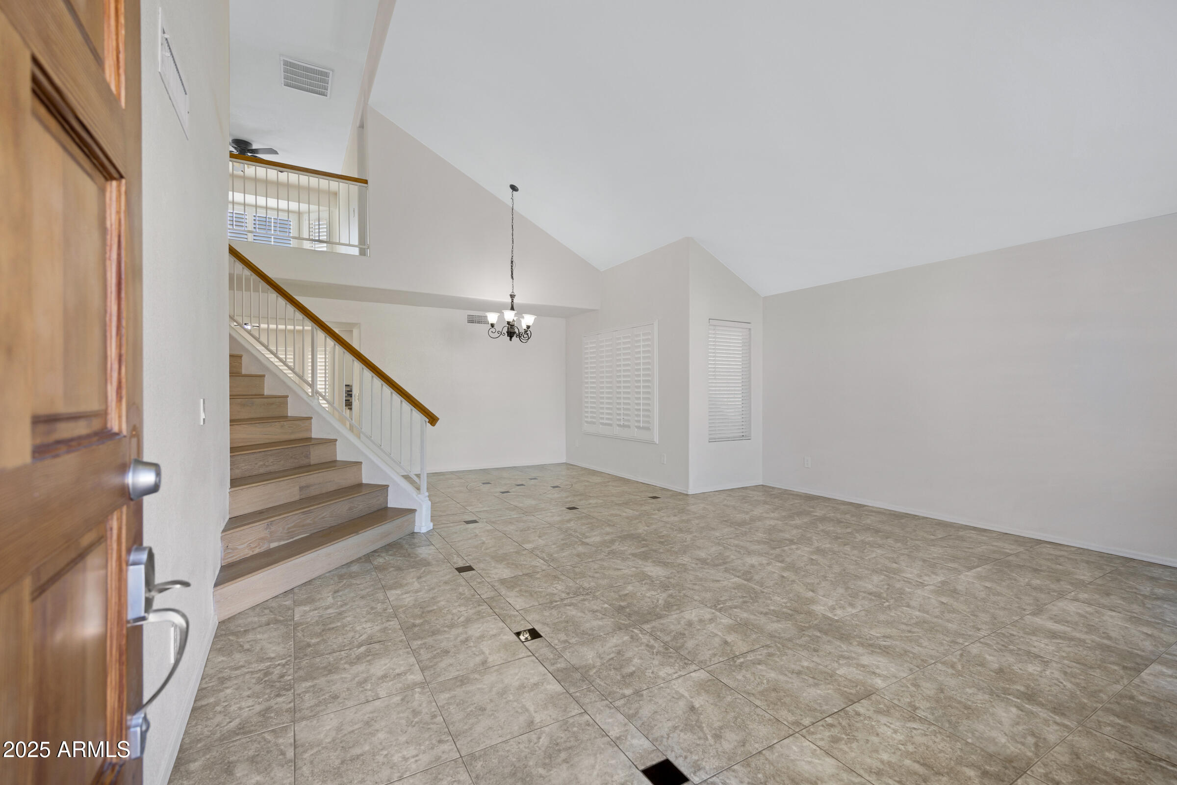 4237 E ROCKLEDGE Road