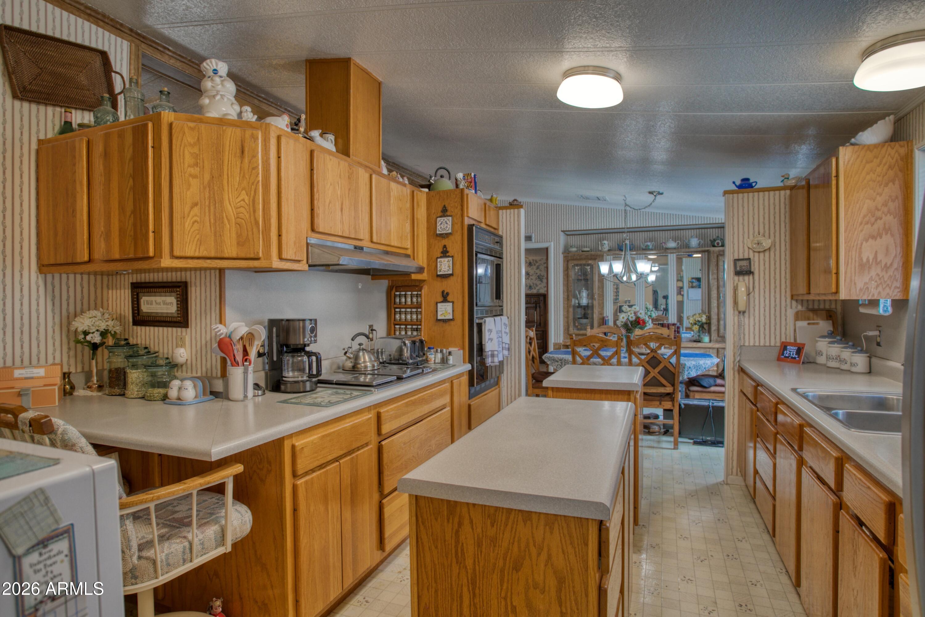 1101 N 27TH Avenue