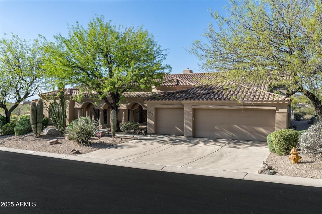 Photo of 10914 E Cinder Cone Trail, Scottsdale, AZ 85262 (MLS # 6758237)