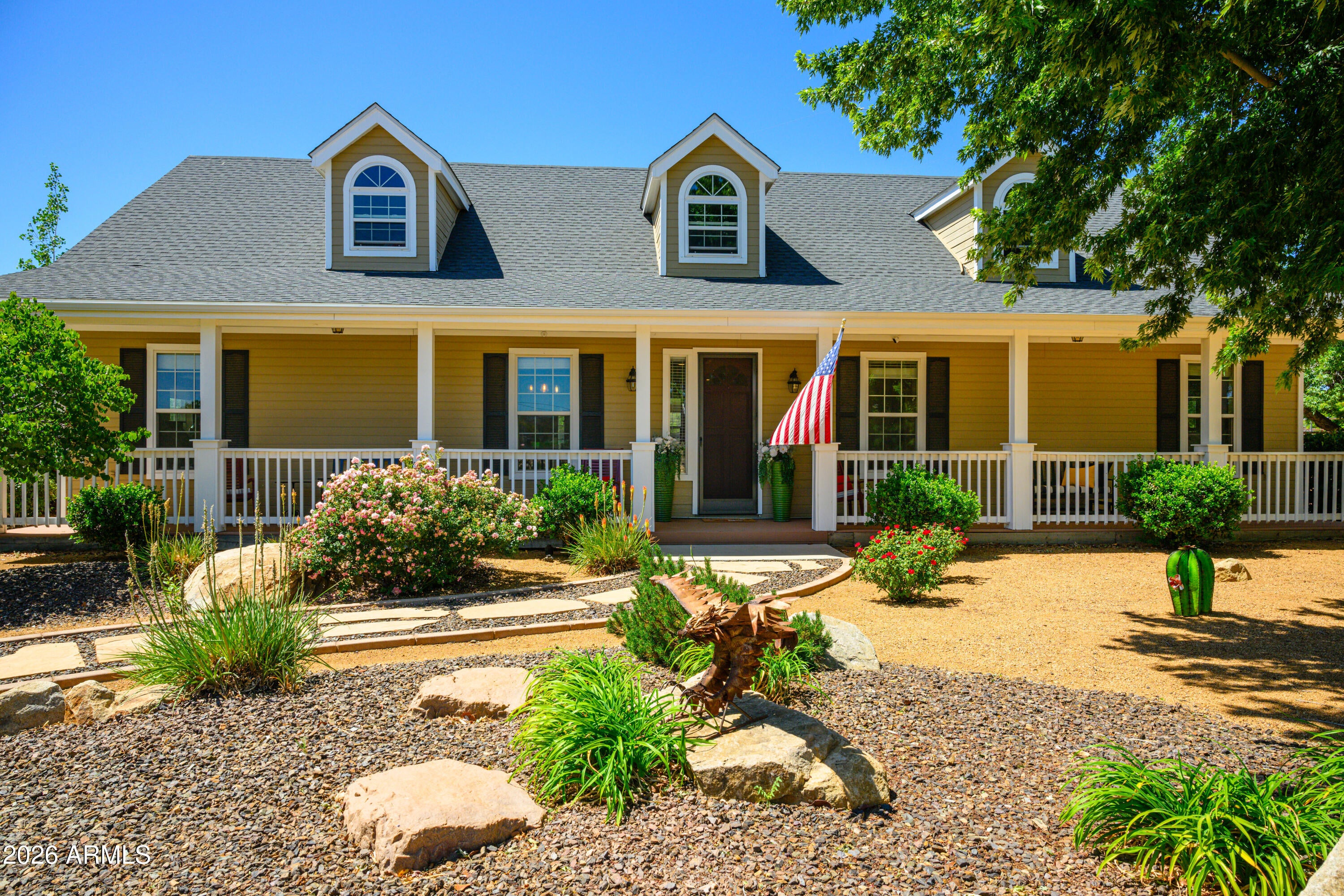 1409 W KELLY Drive
