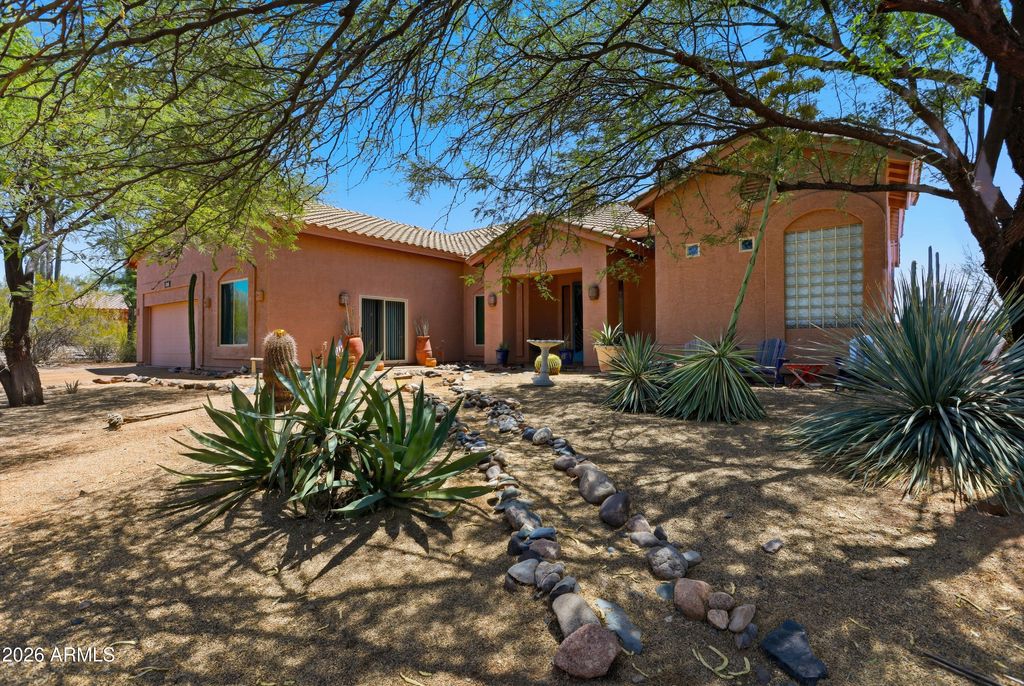 Photo of 41455 N Ironwood Bluff, Cave Creek, AZ 85331 (MLS # 7045663)