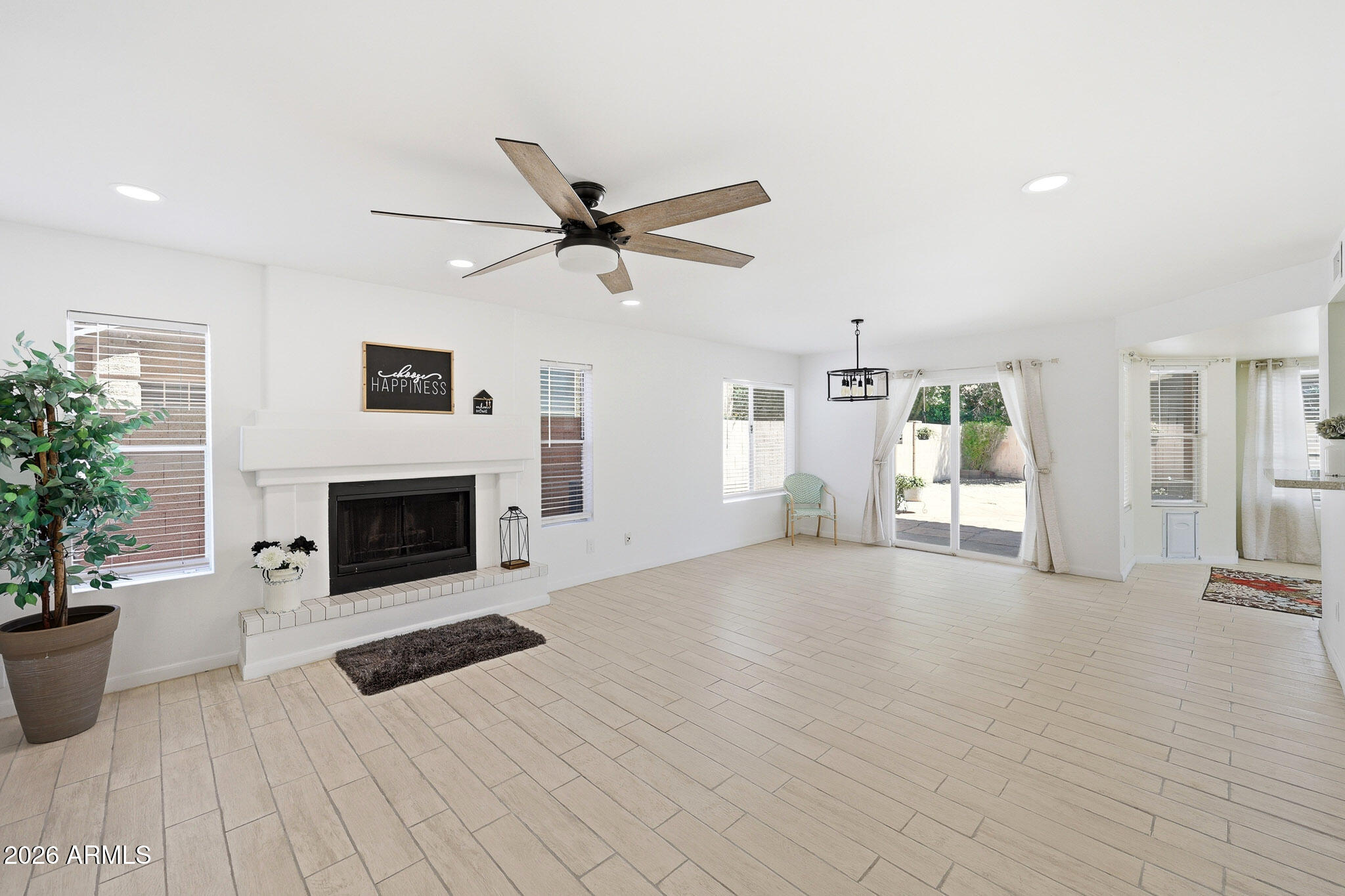 GARDEN POINT LOT 1-71 74-155 TR A B - Residential