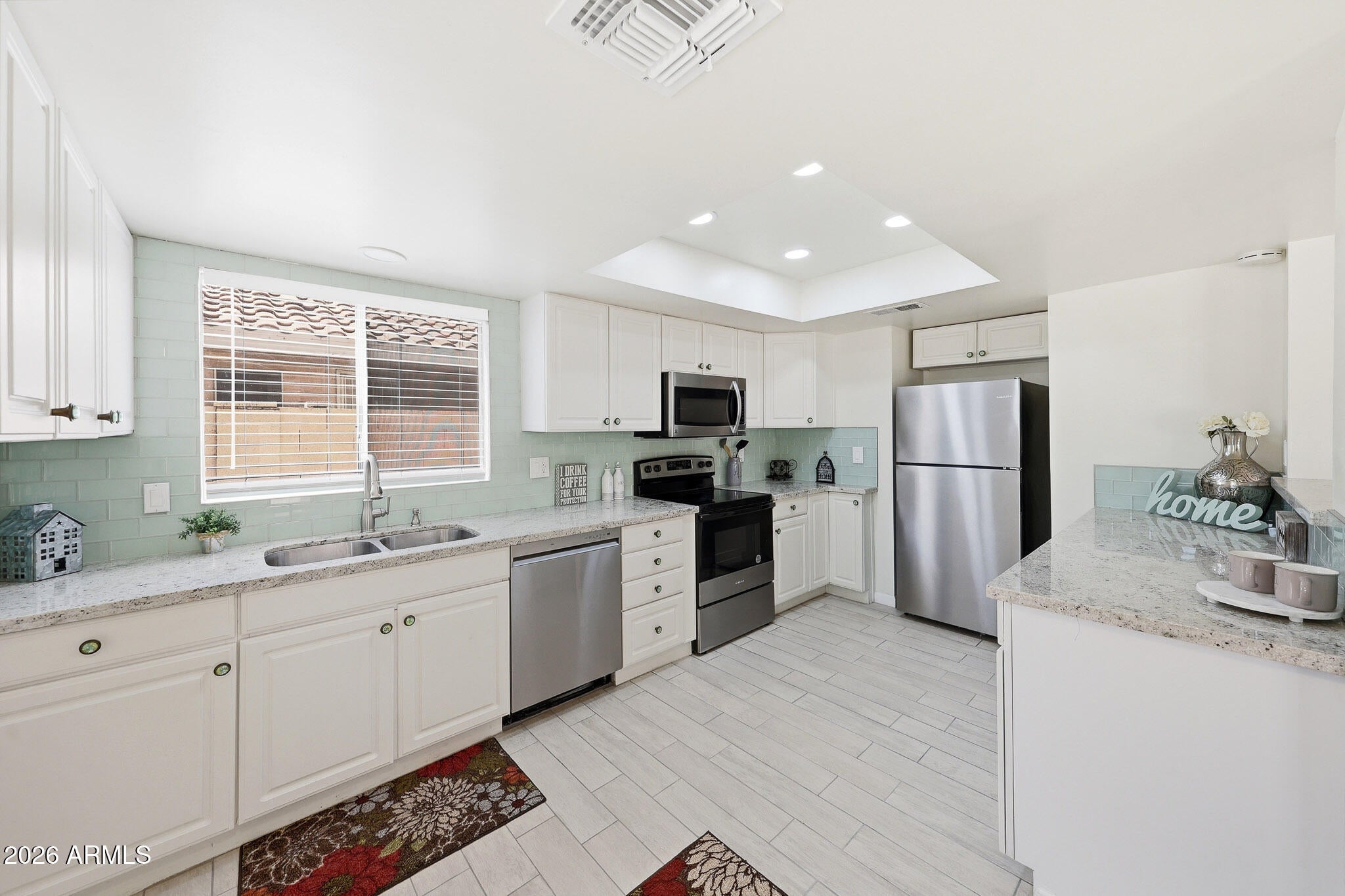 GARDEN POINT LOT 1-71 74-155 TR A B - Residential