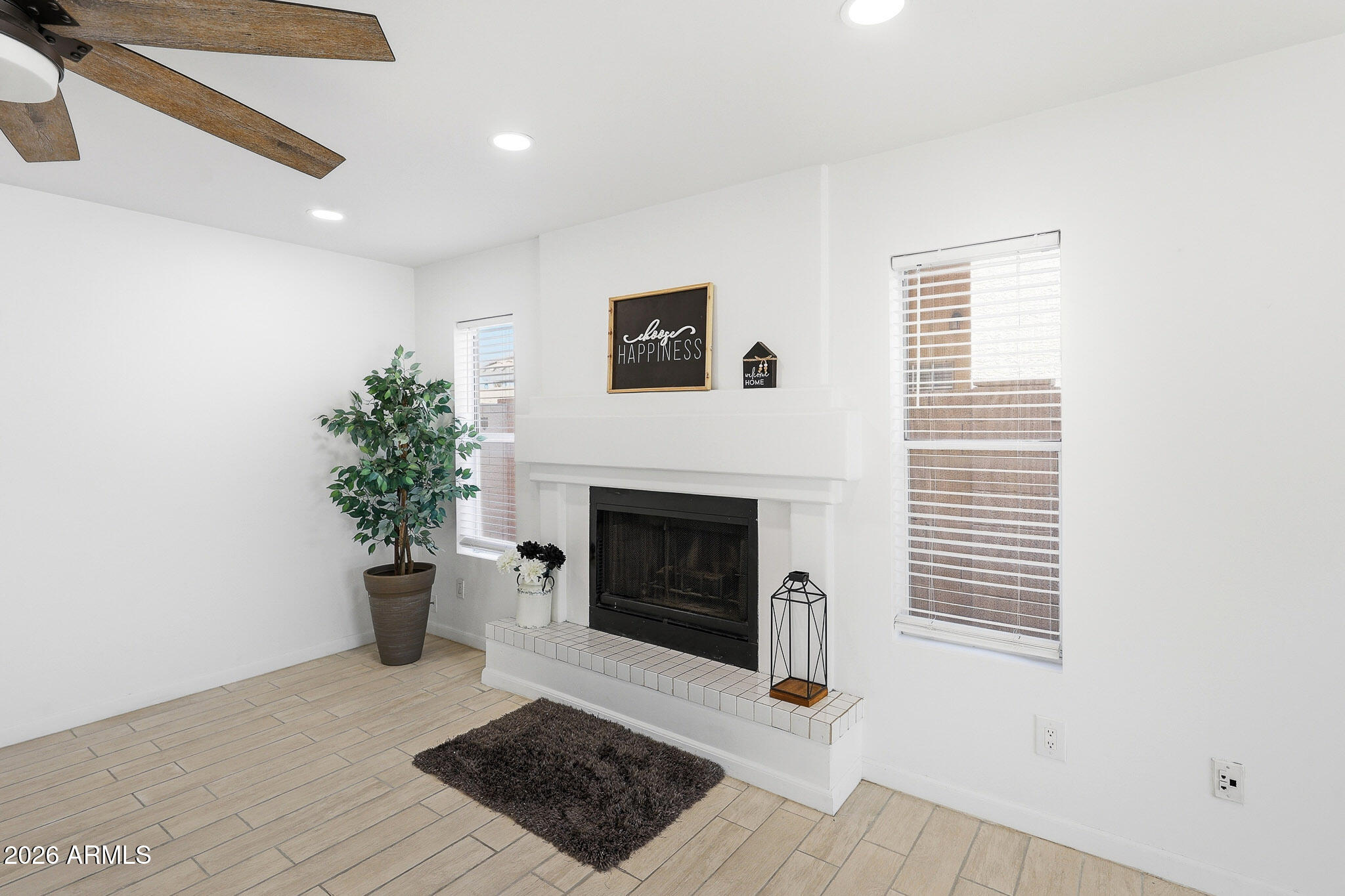 GARDEN POINT LOT 1-71 74-155 TR A B - Residential