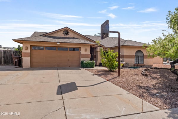 8845 W ALICE AVE, PEORIA, AZ 85345 - Image 4bf443c6325b20a5a08ba73e55df5ac1/320363492
