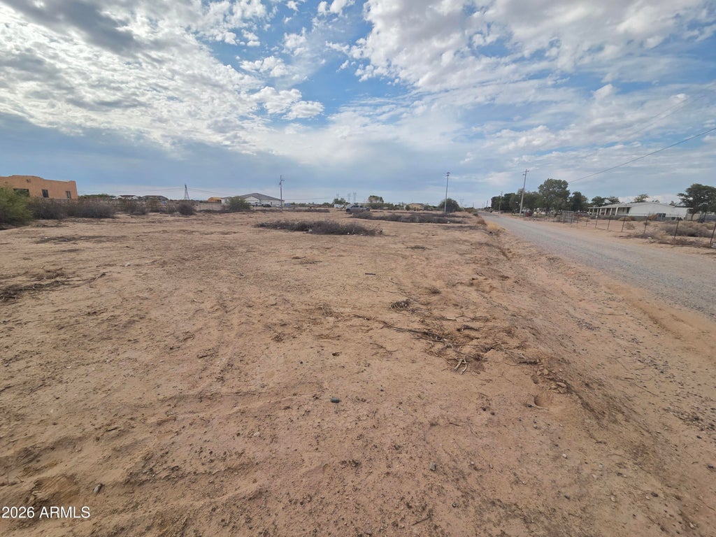 Photo of 336 W Broadway Road #M, Tonopah, AZ 85354 (MLS # 7056571)