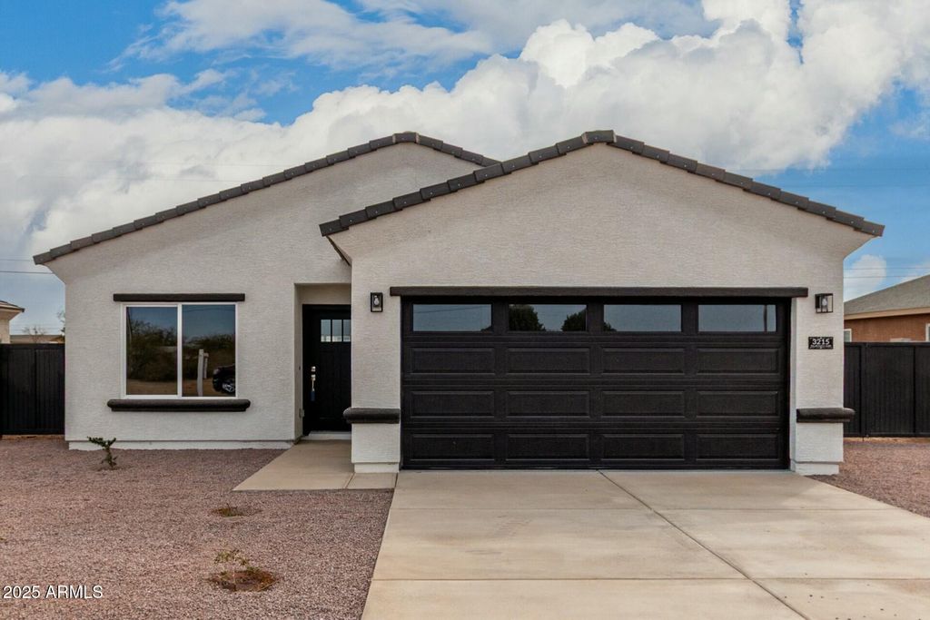 Photo of 3215 W Sueno Drive, Eloy, AZ 85131 (MLS # 6809154)
